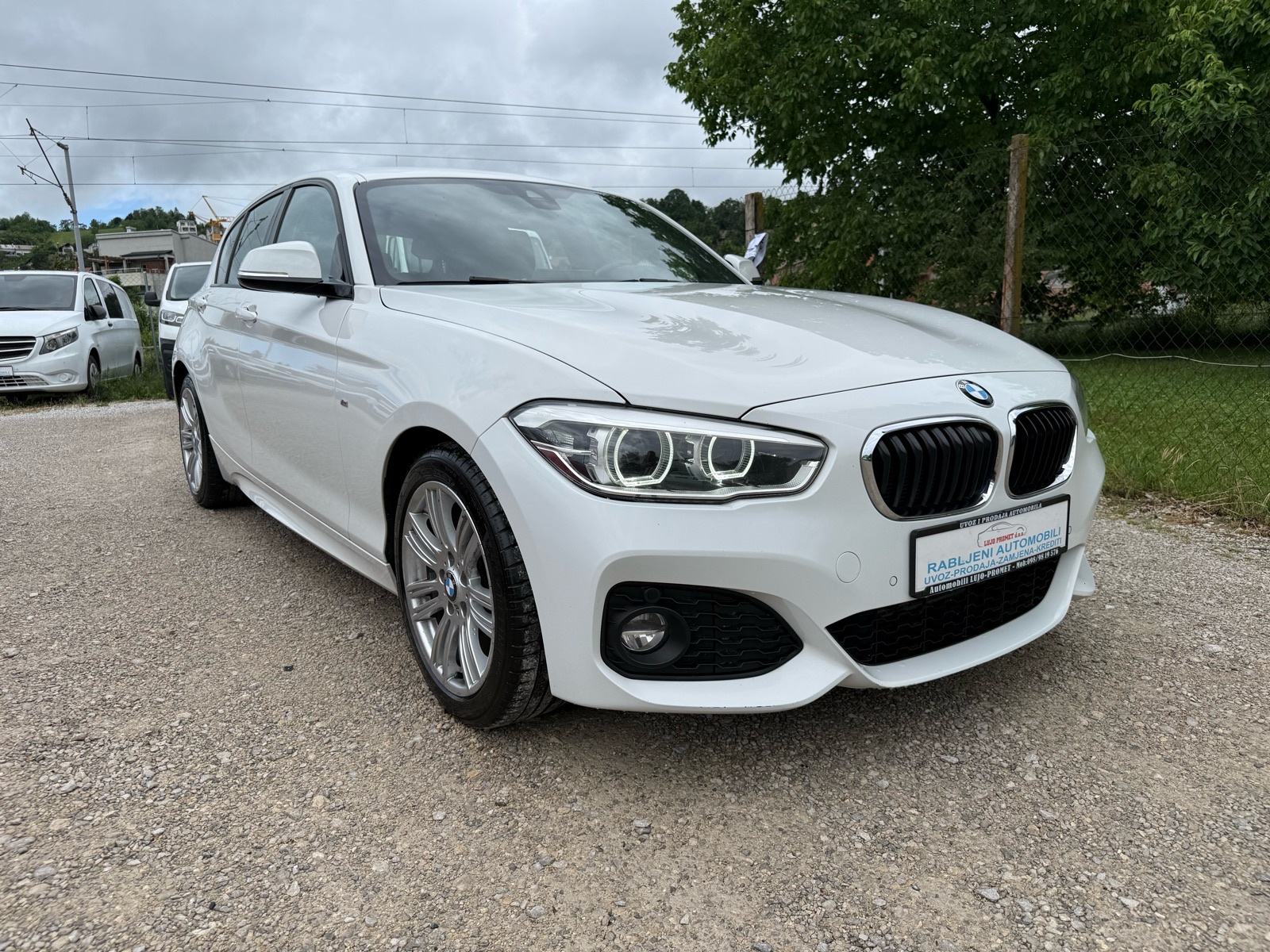 BMW 118d M PAKET-FULL-KAMERA-NAVI-LED-TEMP-NEMA 5%, pogled izvana - slika 4