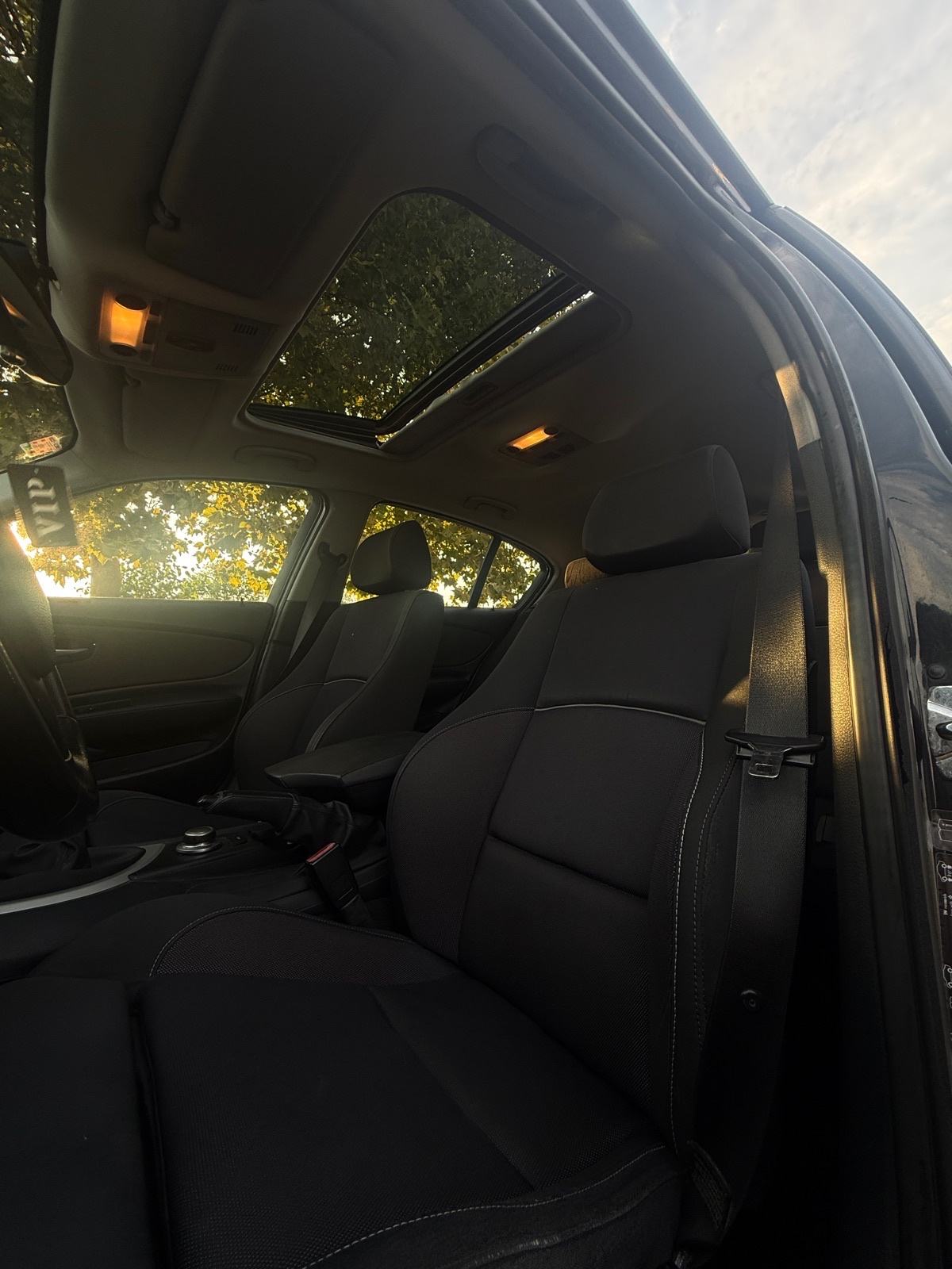 BMW 118d • REGISTRIRAN | NAVI | ŠIBER, fotografija 7