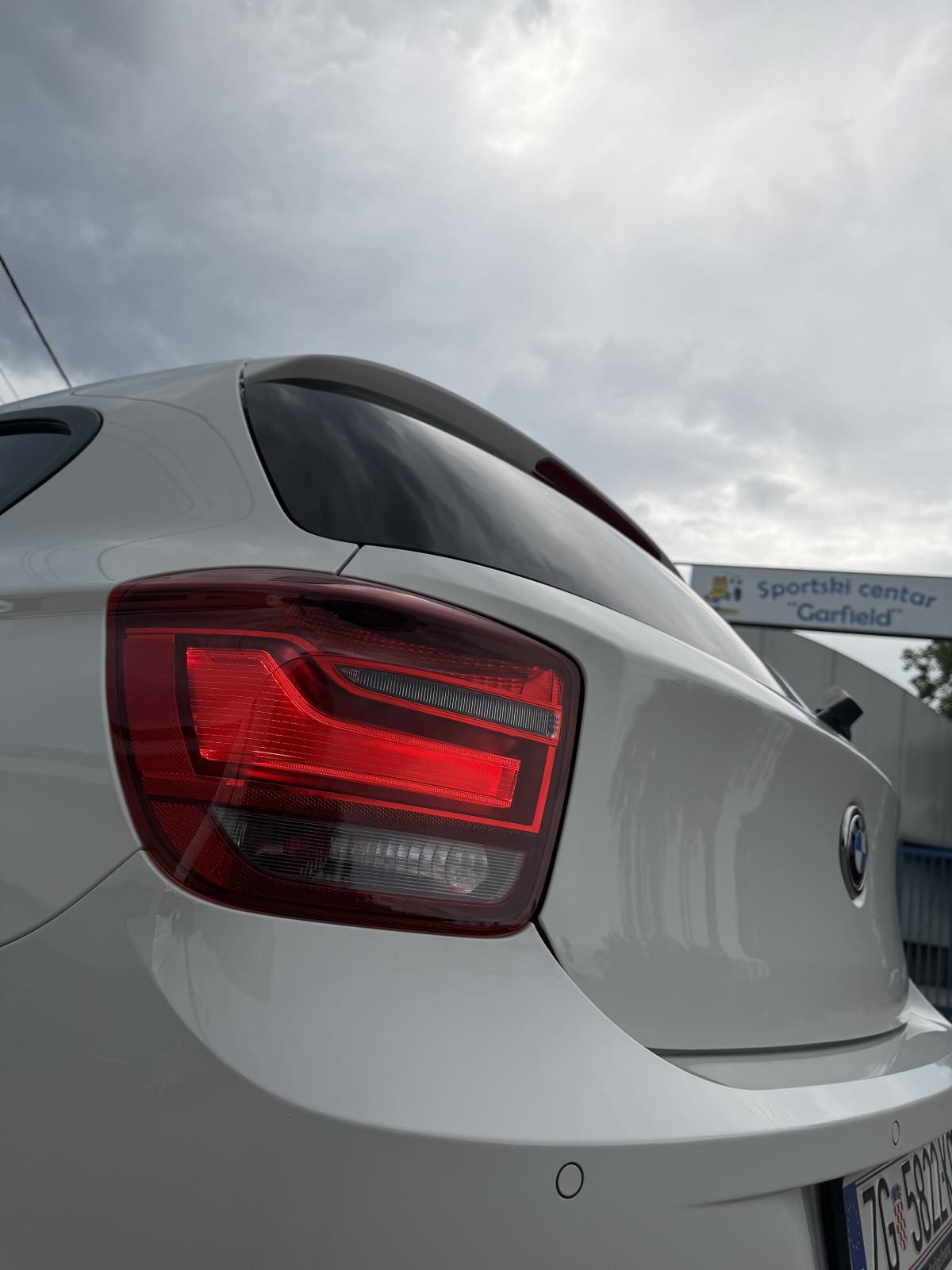 BMW 118d *SPORT LINE*REG.11/26 NOVI SET LANCA/SVI SERVISI BMW!XENON, fotografija 7