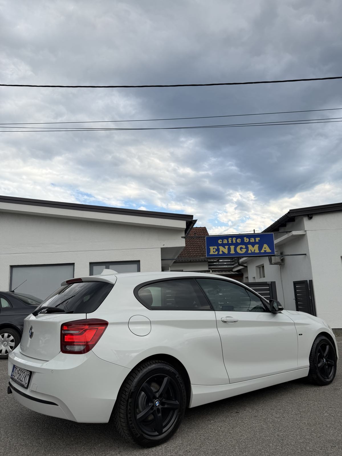 BMW 118d *SPORT LINE*REG.11/26 NOVI SET LANCA/SVI SERVISI BMW!XENON, fotografija 6