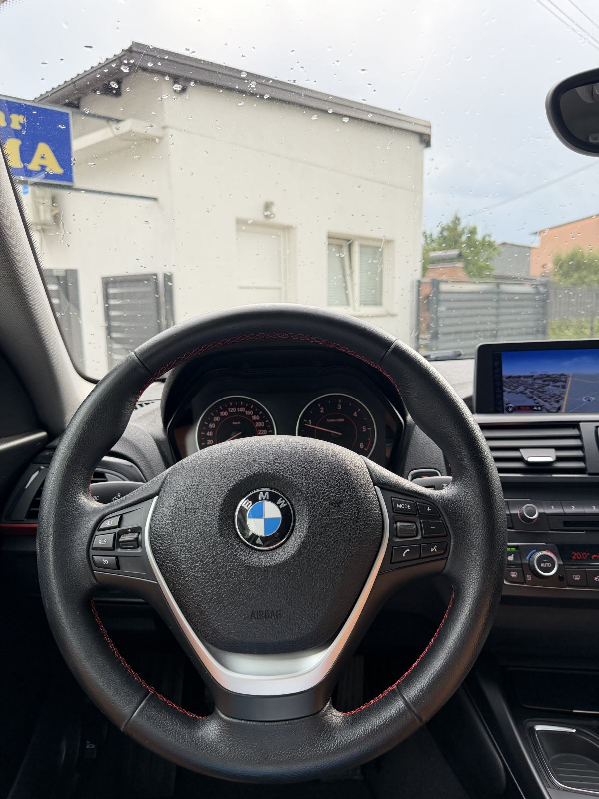 BMW 118d *SPORT LINE*REG.11/26 NOVI SET LANCA/SVI SERVISI BMW!XENON, fotografija 11