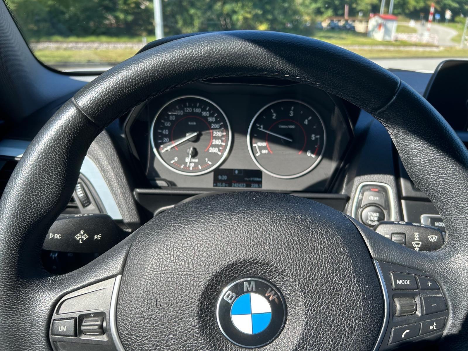 BMW 118d Sport, Savrseno stanje,..., fotografija 13