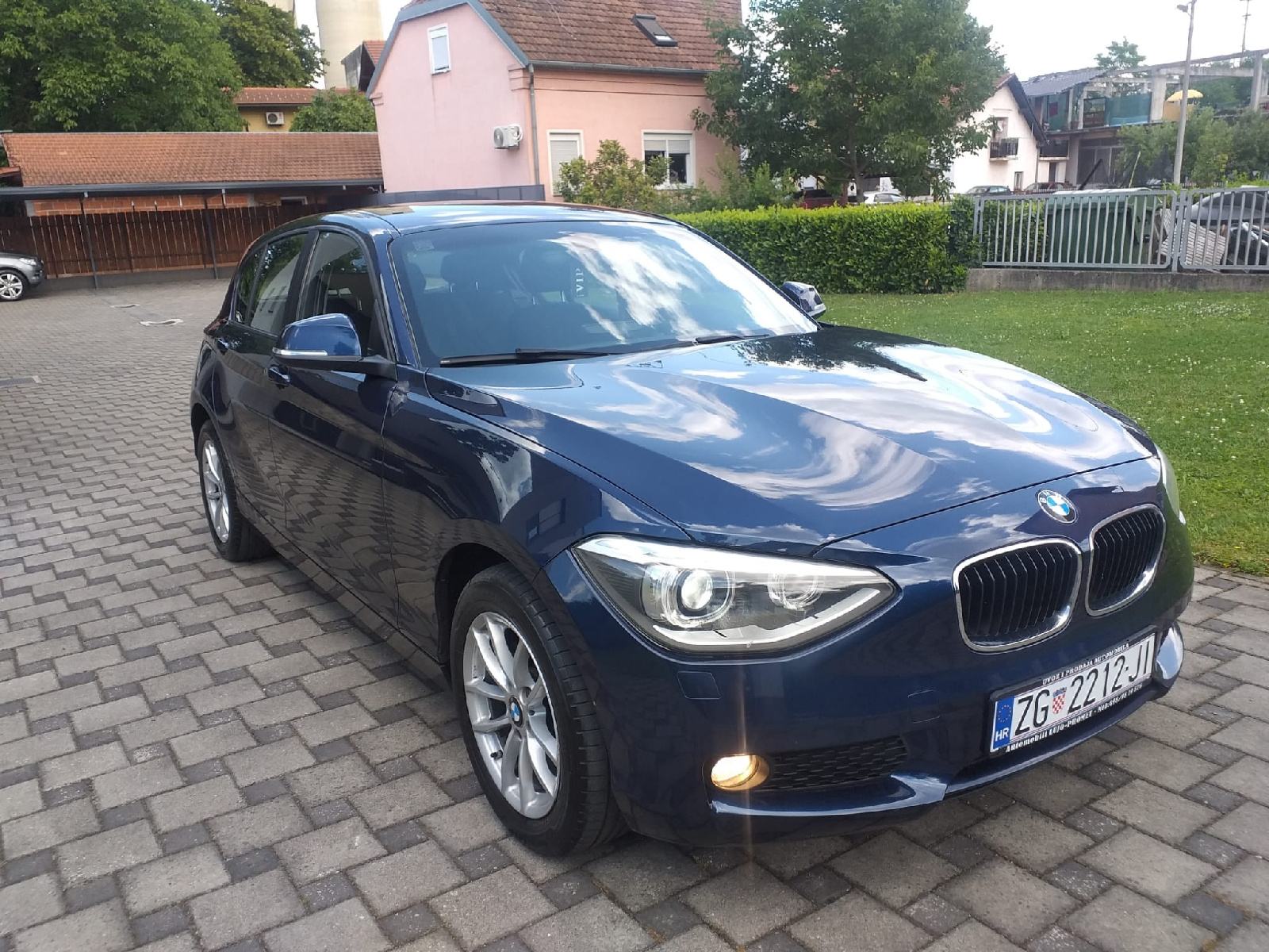 BMW 118d Xenon - automatska klima, fotografija 2