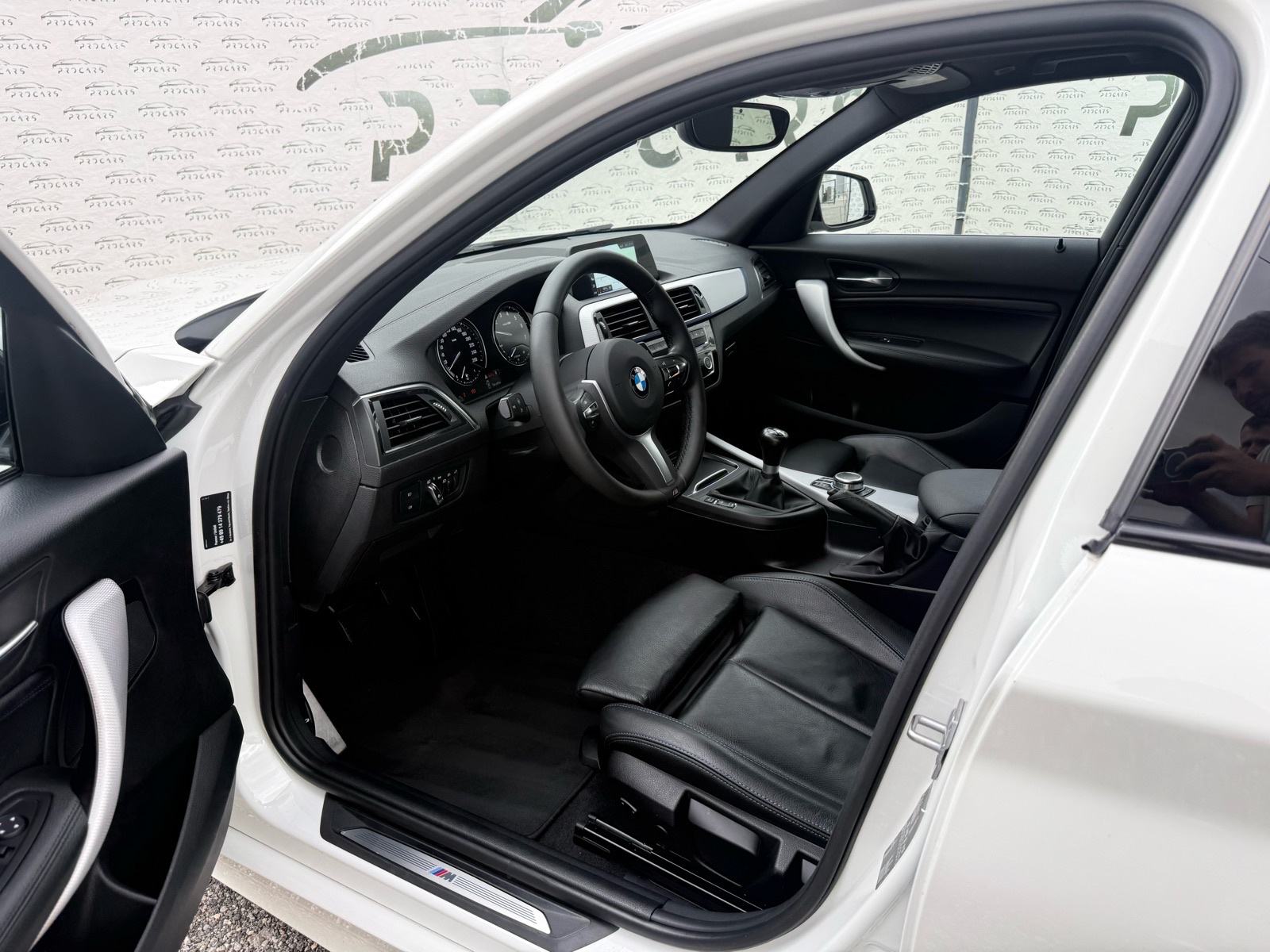 BMW 118i M PAKET | ALU 18 | FULL OPREMA | KOŽA, fotografija 9