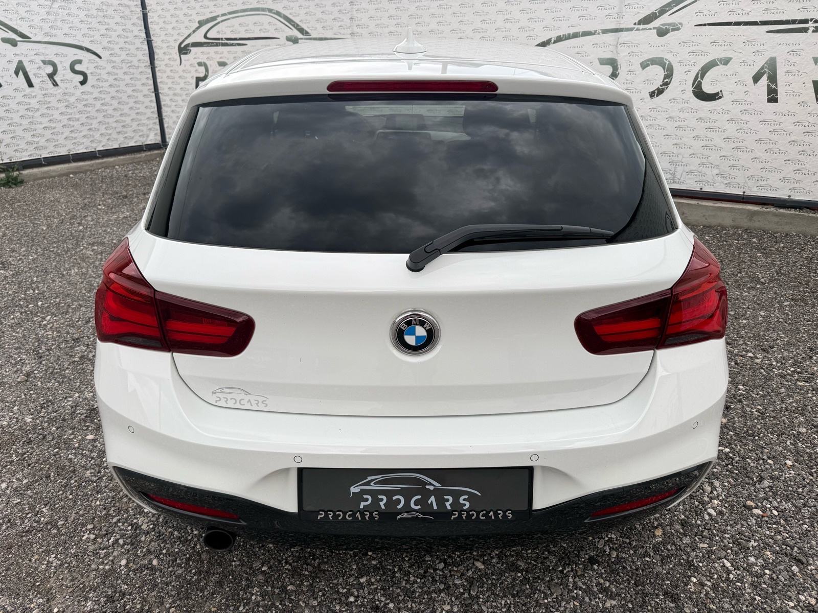 BMW 118i M PAKET | ALU 18 | FULL OPREMA | KOŽA, fotografija 8