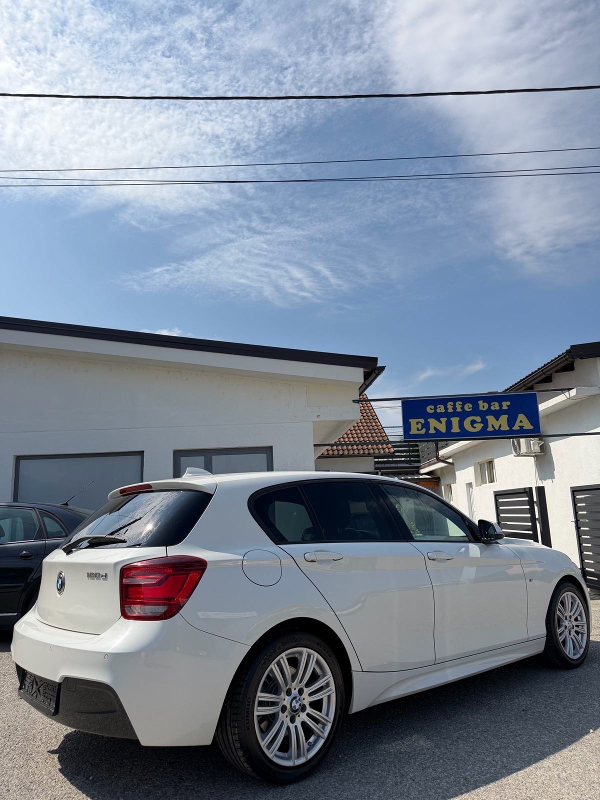 BMW 120d *M PAKET*135KW/NOVI SET LANCA*XENON*HARMAN KARDON*SERVISNA!, fotografija 6