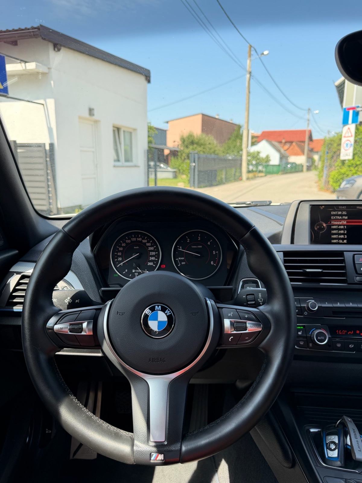 BMW 120d *M PAKET*135KW/NOVI SET LANCA*XENON*HARMAN KARDON*SERVISNA!, fotografija 12