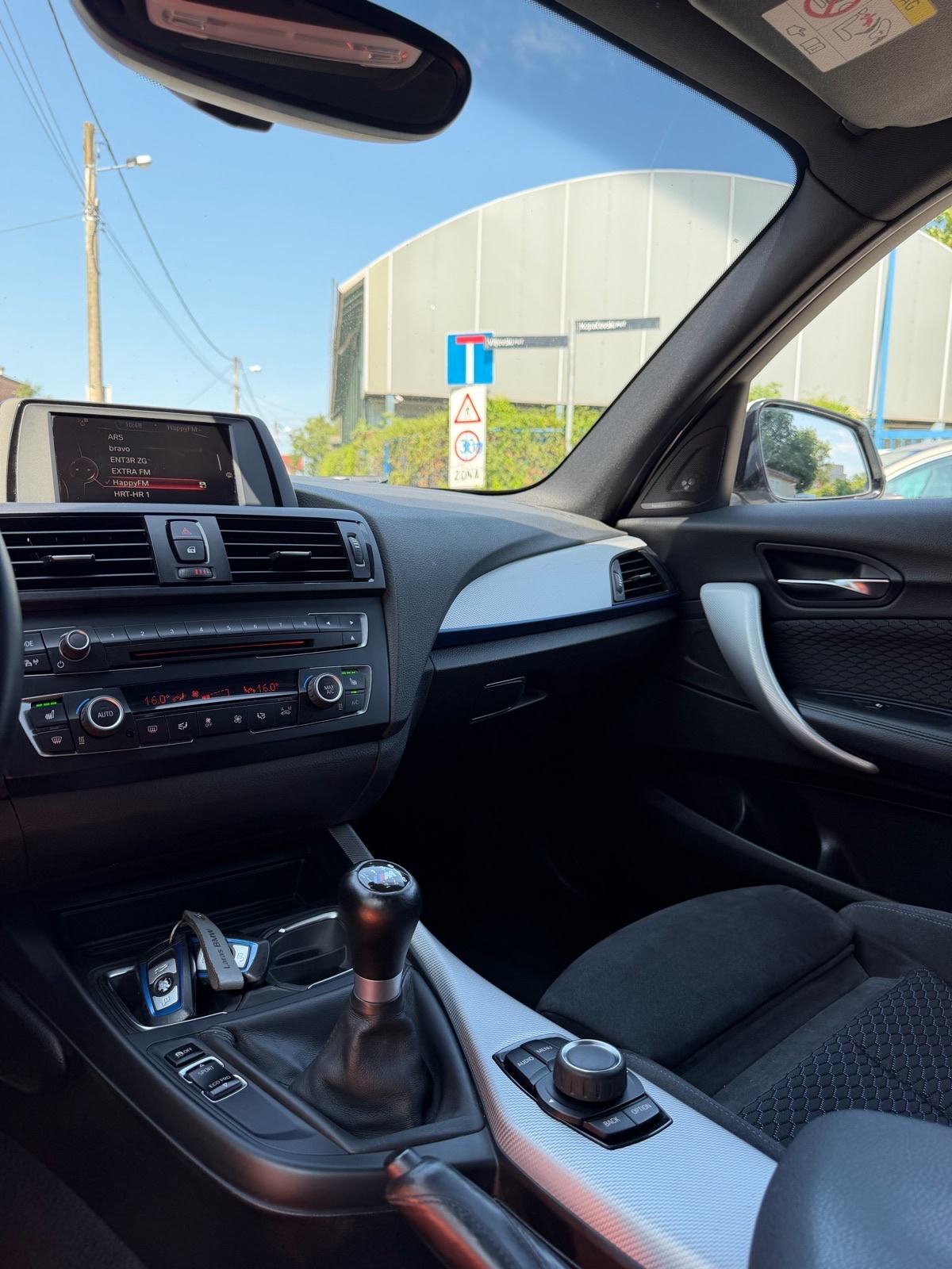 BMW 120d *M PAKET*135KW/NOVI SET LANCA*XENON*HARMAN KARDON*SERVISNA!, fotografija 13