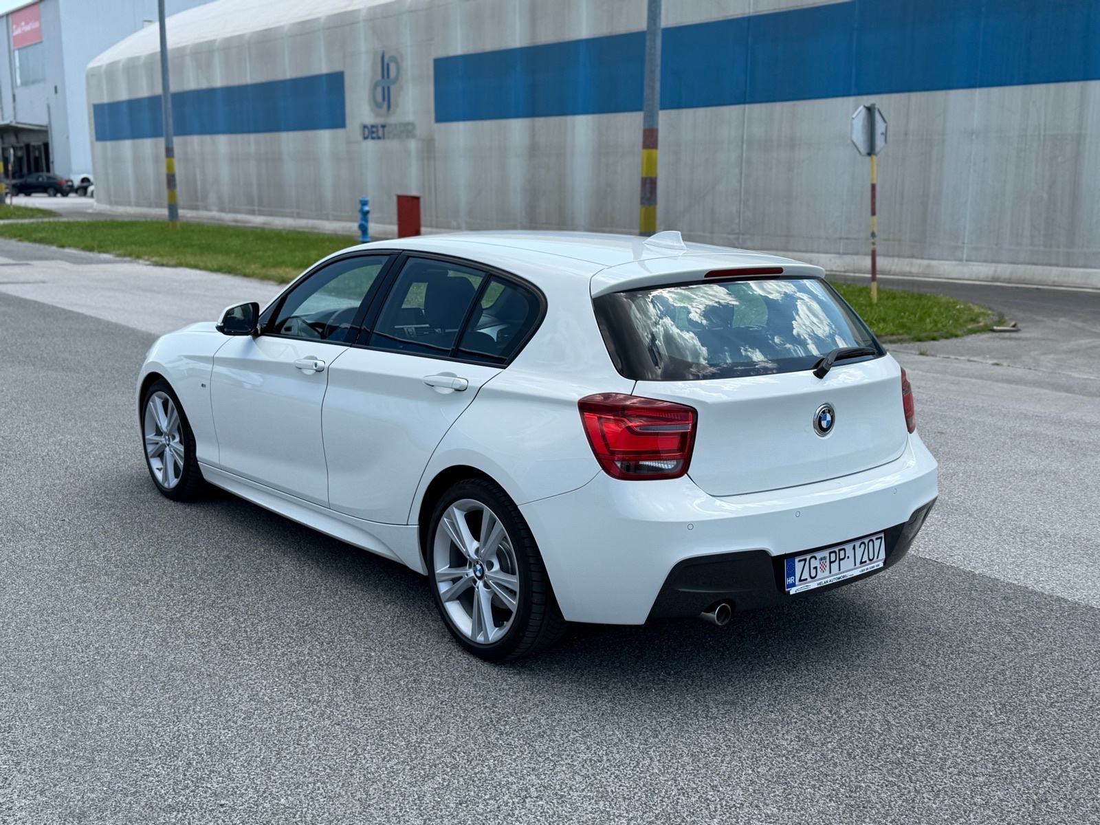 BMW 120d M paket #Bi-XENON #NAVI #PDC, fotografija 8