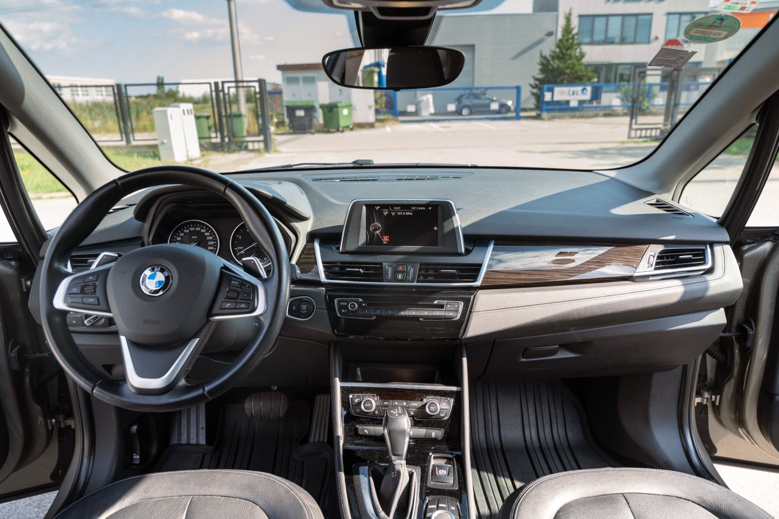 BMW 218d Active Tourer, Luxury Line, 1. vlasnik, AUT, LED, koža, 06/27, fotografija 13