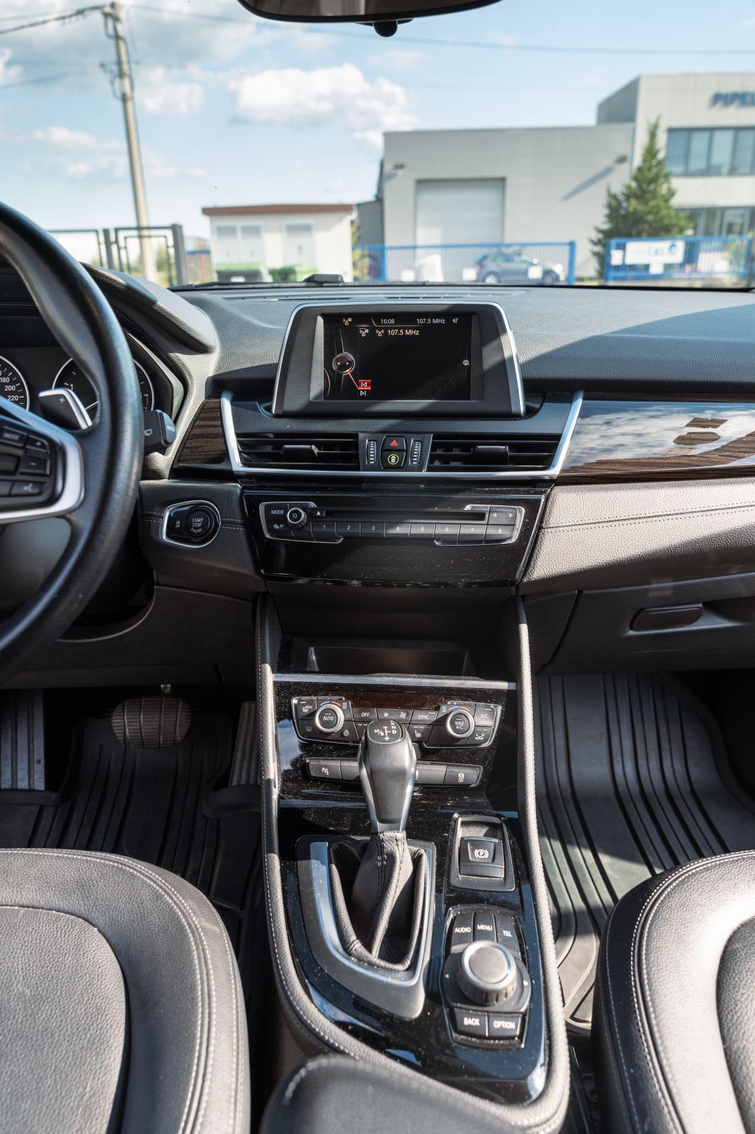 BMW 218d Active Tourer, Luxury Line, 1. vlasnik, AUT, LED, koža, 06/27, fotografija 14