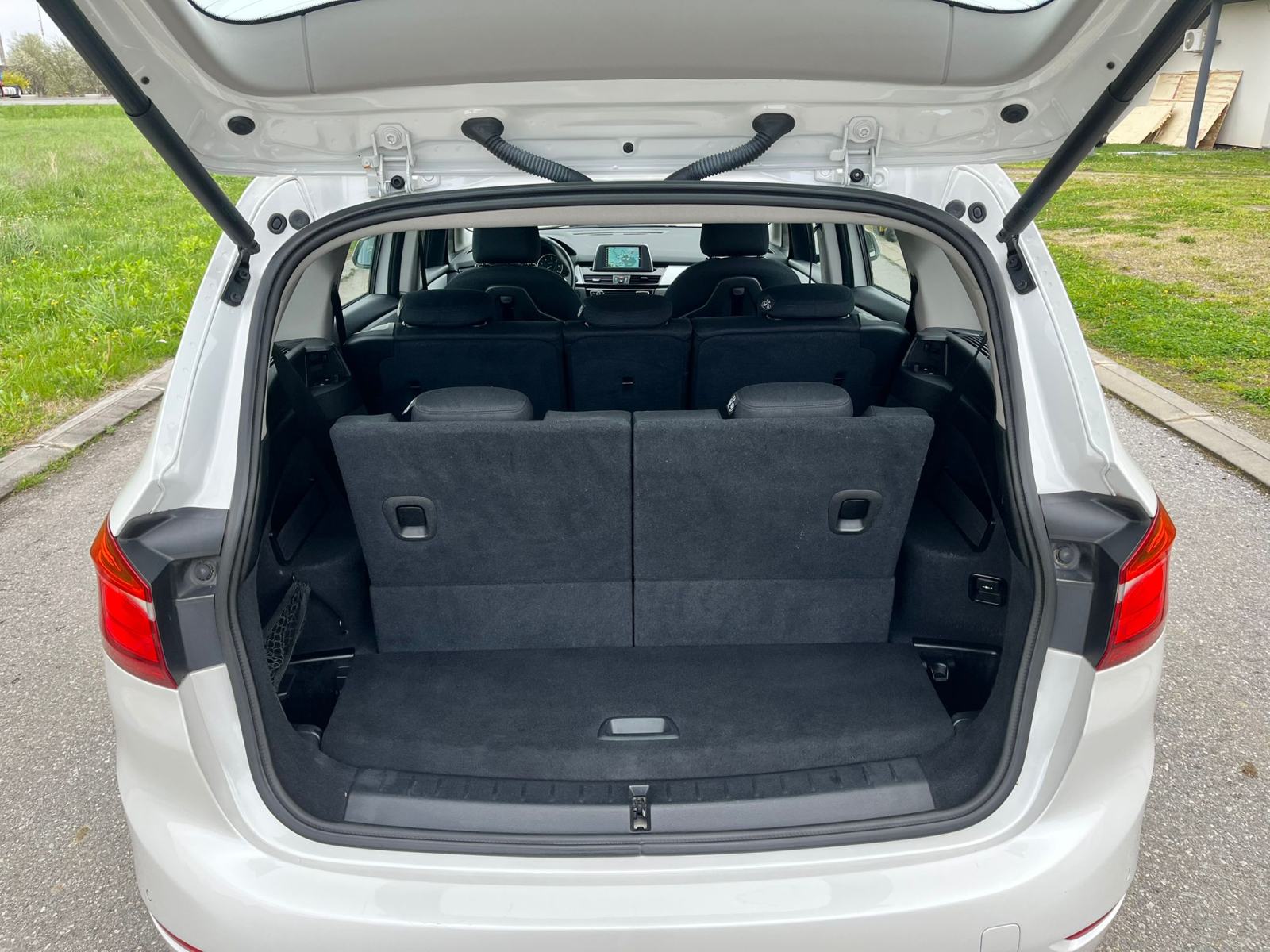 BMW 2 Gran Tourer 216d-2017gd.md-NAVIGAVIJA-7sjedala,rg.04/2027,KARTIC, fotografija 7