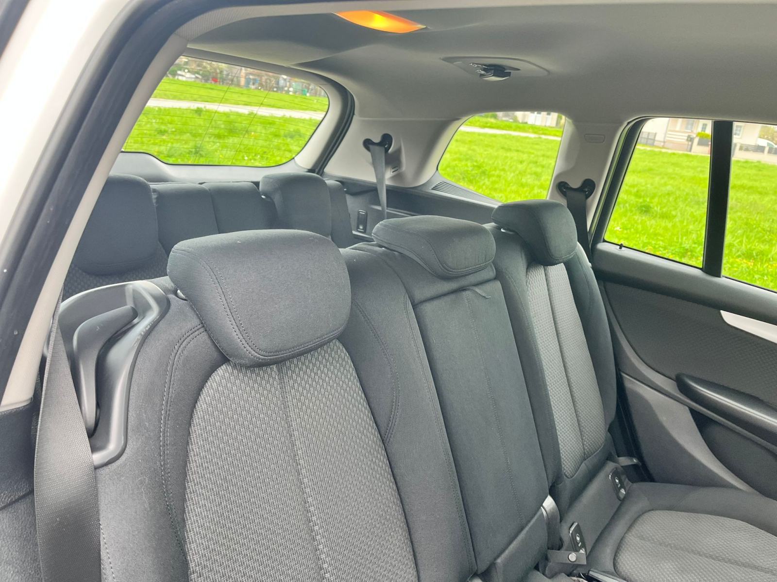 BMW 2 Gran Tourer 216d-2017gd.md-NAVIGAVIJA-7sjedala,rg.04/2027,KARTIC, fotografija 17