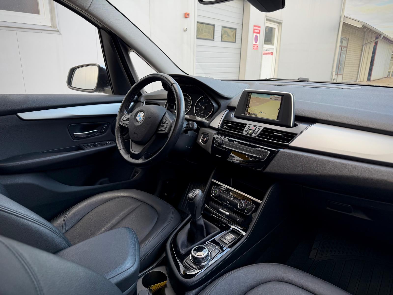BMW 2 Gran Tourer 216D 85kw 2017g SAVRŠENO OČUVAN, SAMO 100000km ⭐⭐⭐⭐⭐, fotografija 18
