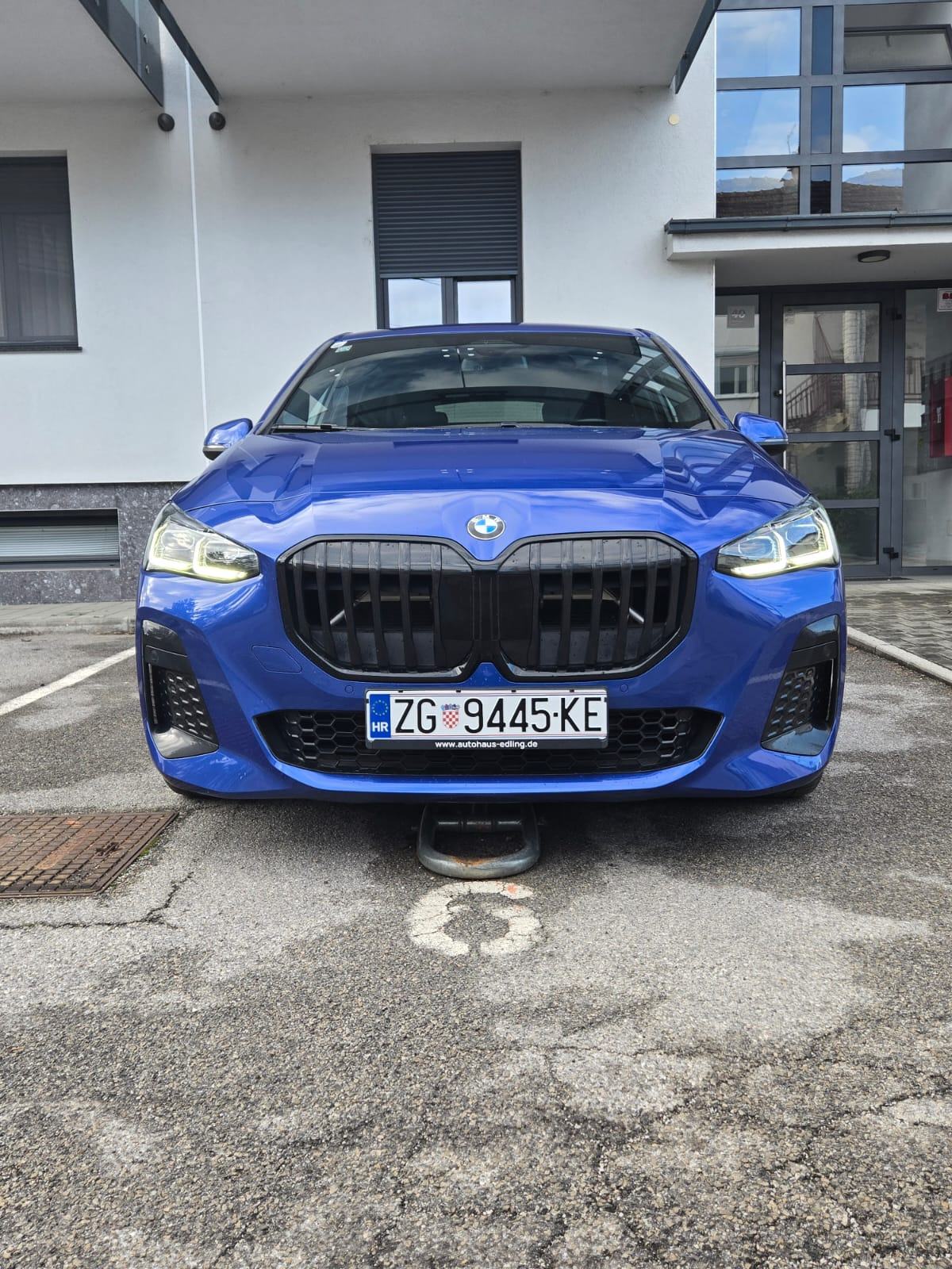 BMW 218i M SPORT FULL oprema, fotografija 2