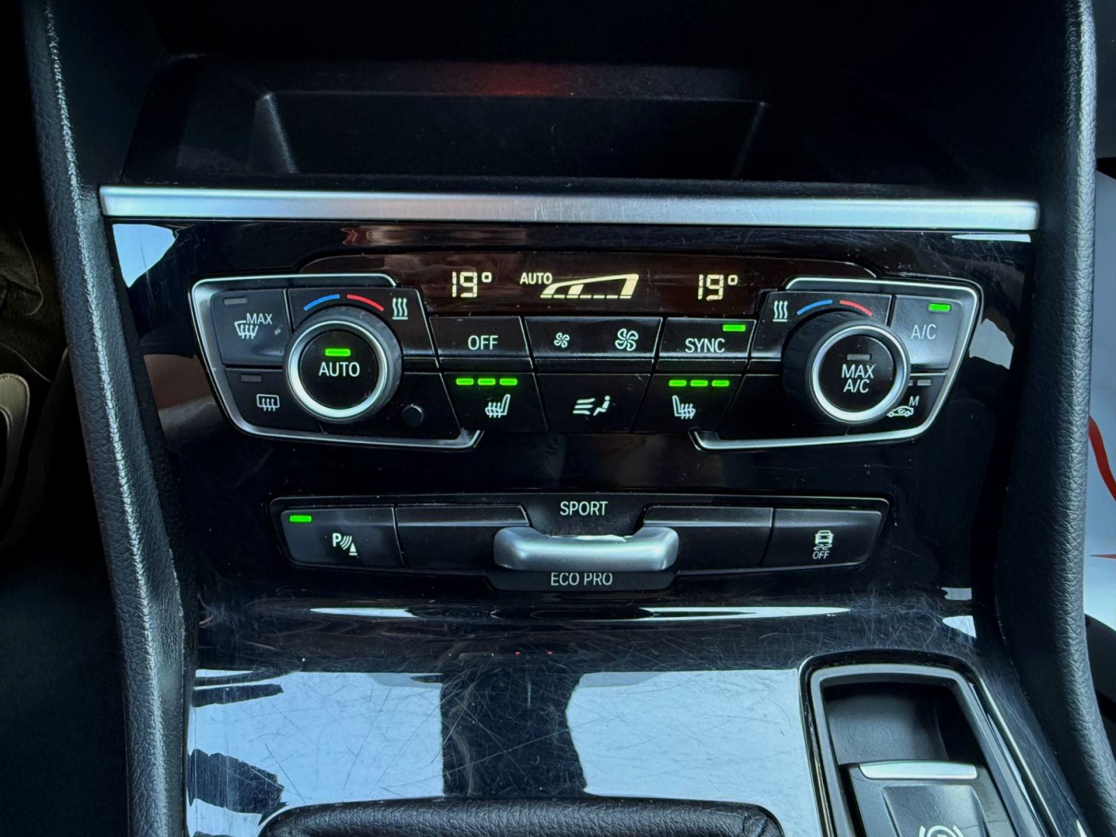 BMW 2 Series Gran Tourer 216d Gran Tourer Advantage |PDC|Usnje|Kljuka|, fotografija 15