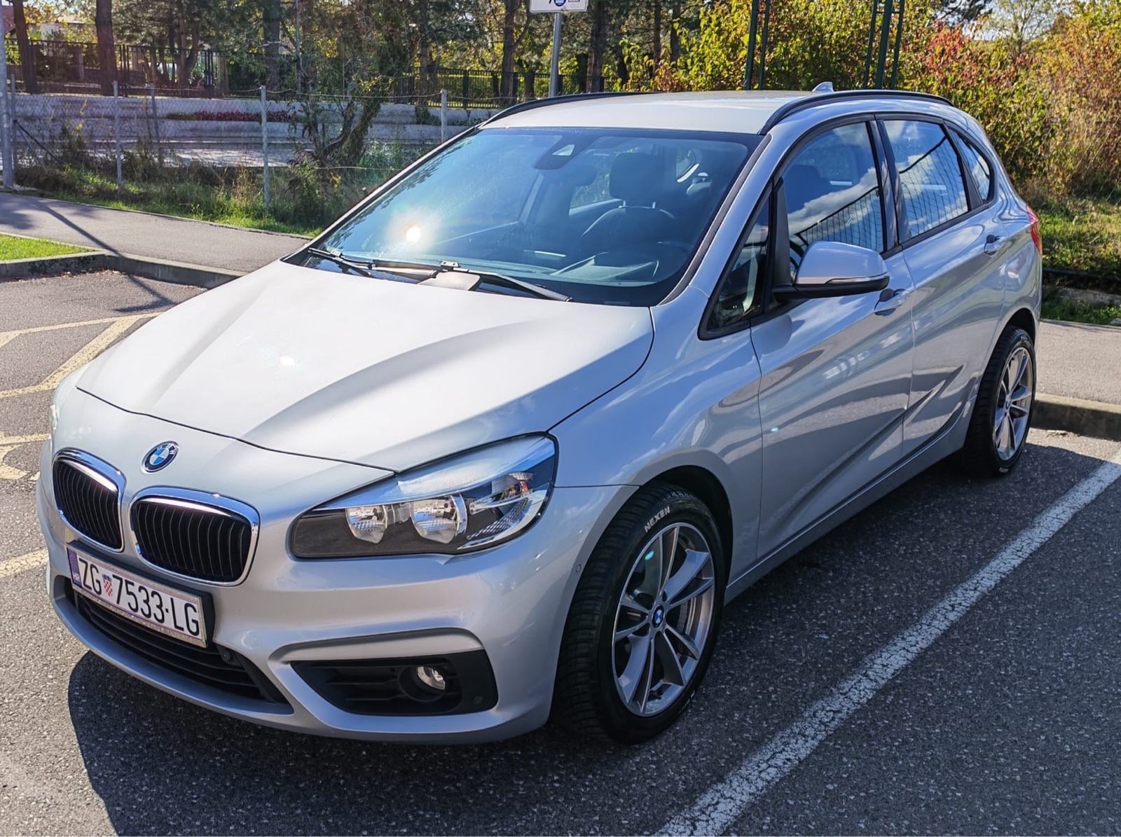 BMW 214d /255tkm/prvi vlasnik/samoparkiranje/grijanje sjedala/odličan/, pogled izvana - slika 1