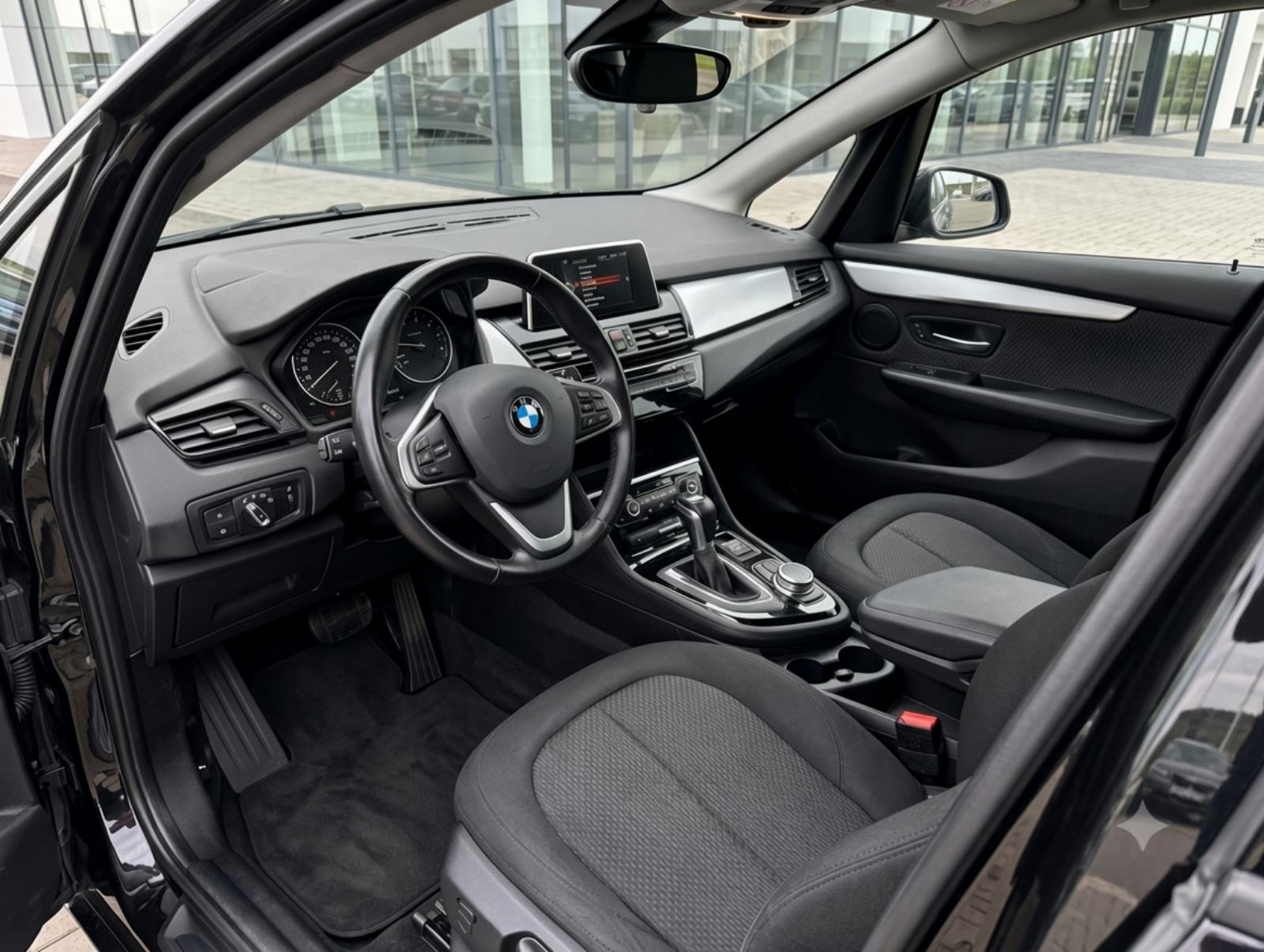 BMW 216d Activ Tourer automatik - 80500 km - TOP STANJE, fotografija 7