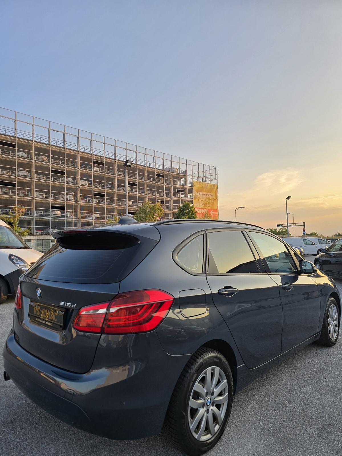 BMW 216D ACTIVE TOURER * 2017.GOD. * ODLIČNO STANJE * BEZ ULAGANJA *, pogled izvana - slika 5