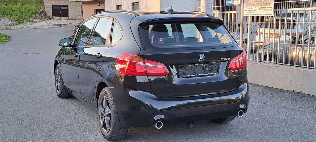 BMW 218d Active Tourer Advantage, fotografija 5