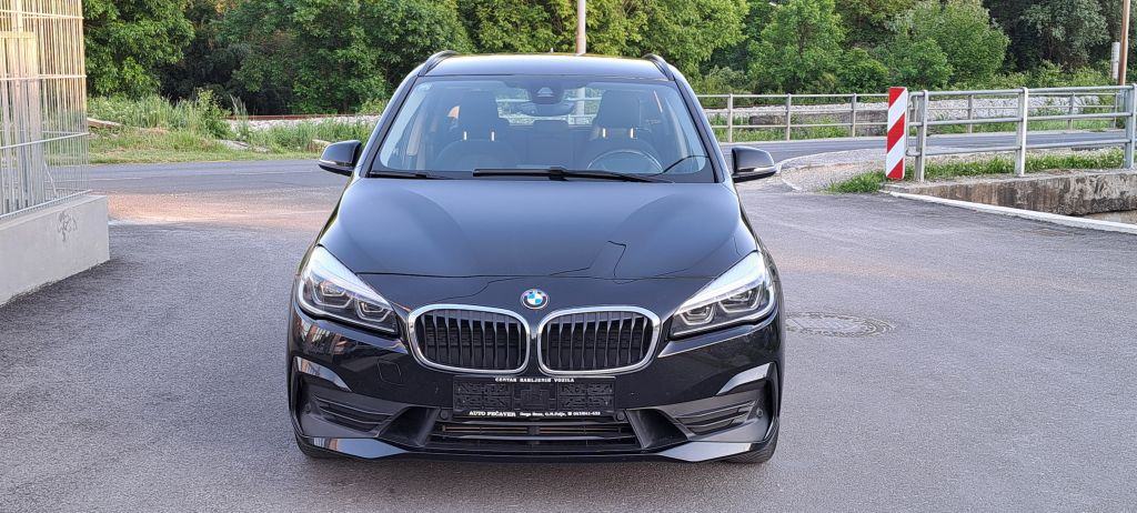 BMW 218d Active Tourer Advantage, fotografija 6