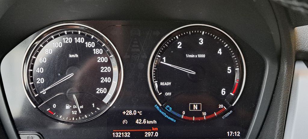 BMW 218d Active Tourer Advantage, fotografija 10