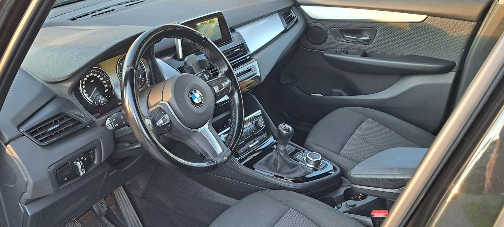 BMW 218d Active Tourer Advantage, fotografija 12