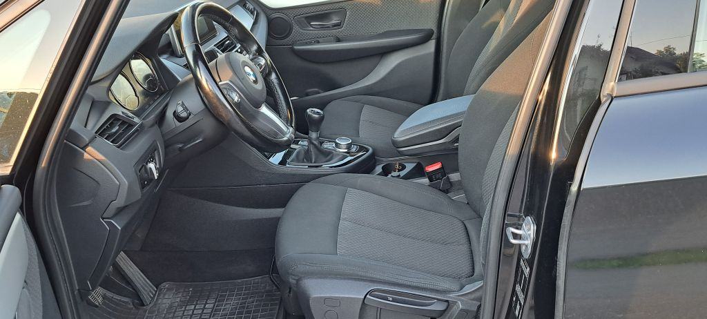 BMW 218d Active Tourer Advantage, fotografija 14