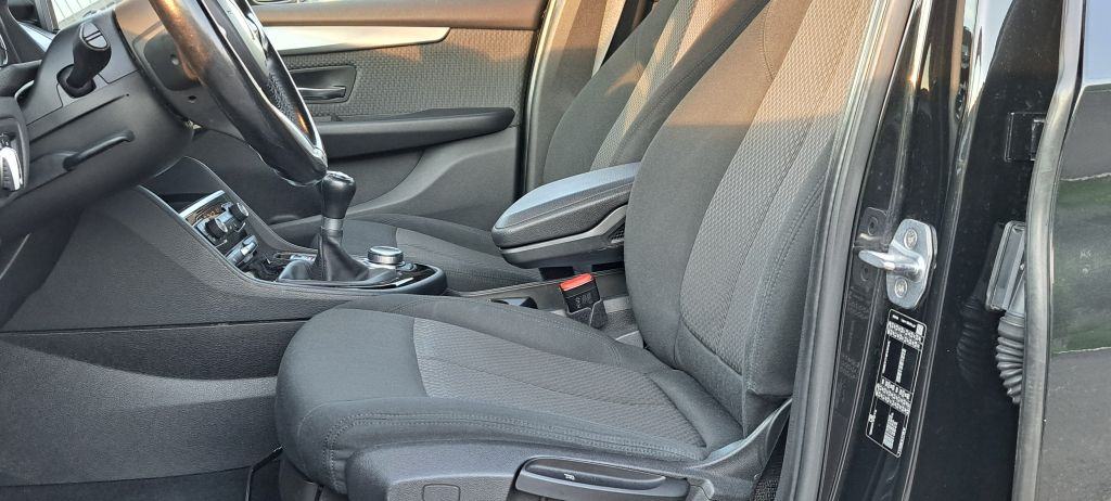 BMW 218d Active Tourer Advantage, fotografija 15