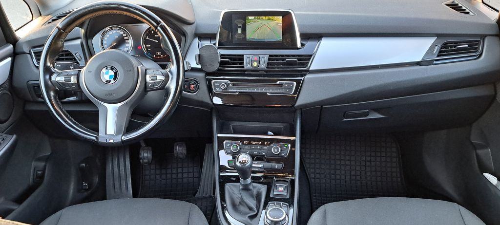 BMW 218d Active Tourer Advantage, fotografija 16