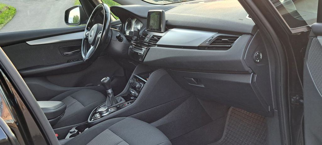 BMW 218d Active Tourer Advantage, fotografija 18