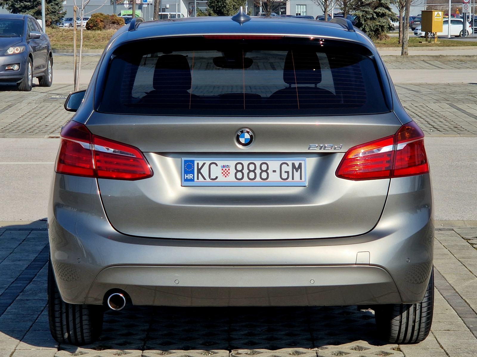 BMW 218D ACTIVE TOURER- *ORIGINAL STANJE-SERVISNA KNJIGA-REG.03/2026.*, fotografija 8