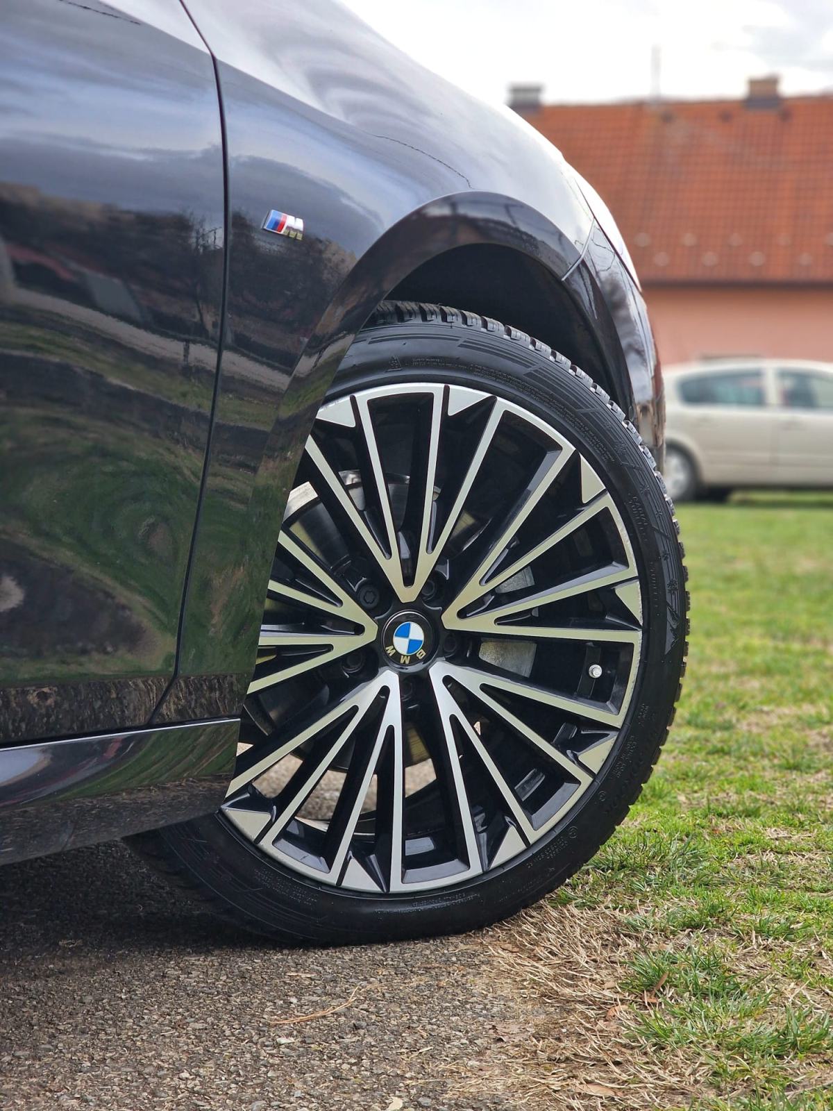 BMW 218d M-sport, pano, 360, head up, 44000km, reg. godinu dana, fotografija 2