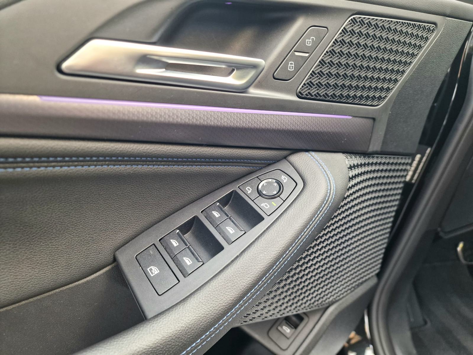 BMW 218d M-sport, pano, 360, head up, 44000km, reg. godinu dana, fotografija 12