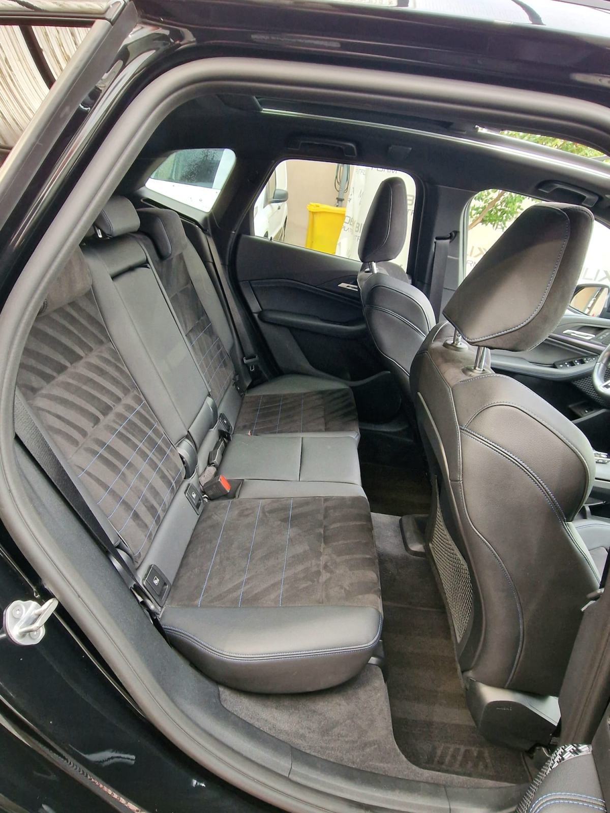 BMW 218d M-sport, pano, 360, head up, 44000km, reg. godinu dana, fotografija 16