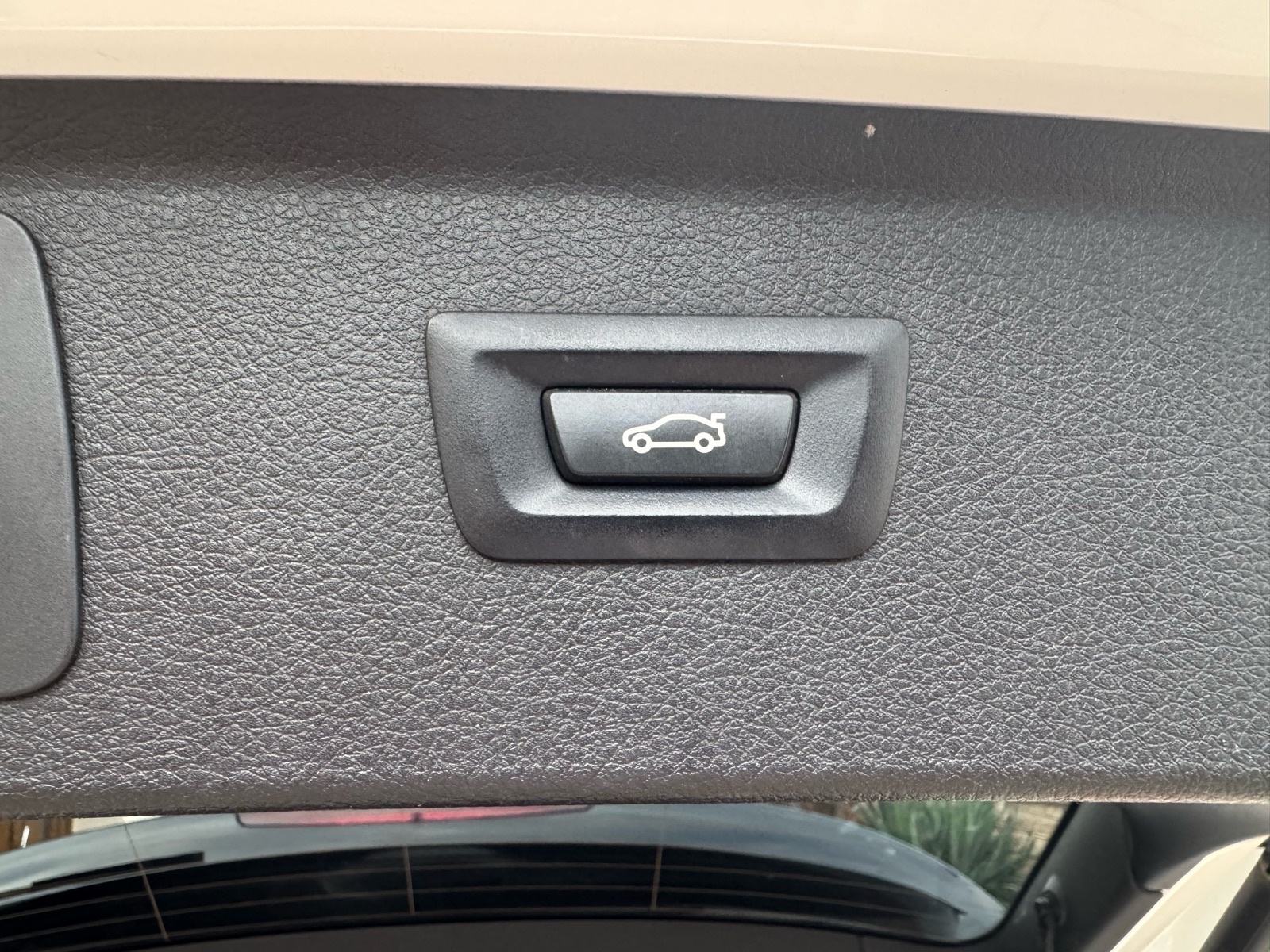 Bmw 218d Sport Line,automatic,kamera,pdc 360*led,servisna BMW,u PDV-u!, fotografija 9