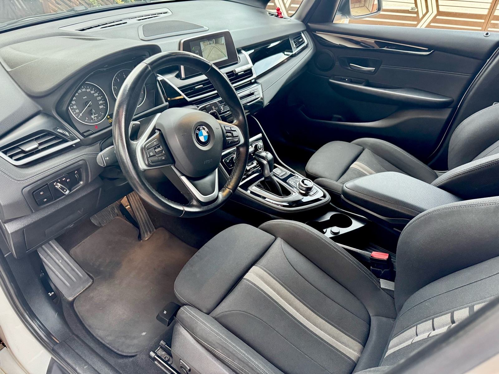 Bmw 218d Sport Line,automatic,kamera,pdc 360*led,servisna BMW,u PDV-u!, pogled izvana - slika 4