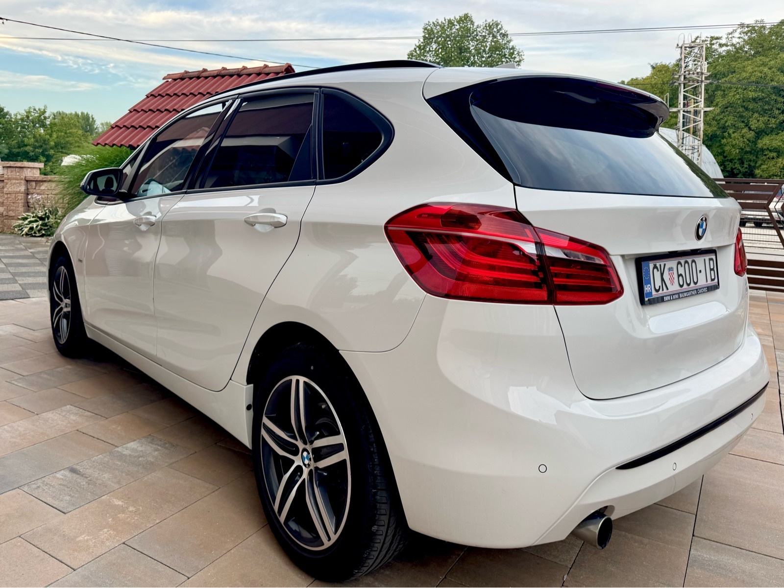 Bmw 218d Sport Line,automatic,kamera,pdc 360*led,servisna BMW,u PDV-u!, fotografija 16