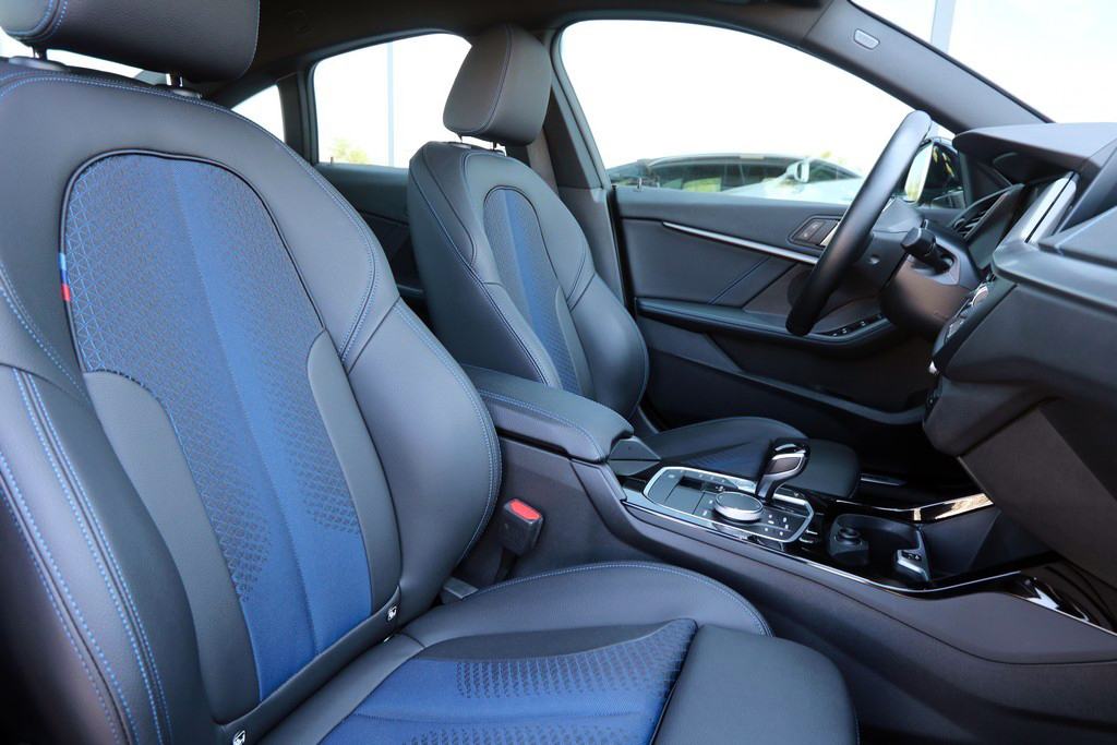 BMW 218i Gran Coupe Automatik M-Sportpaket Shadow VIRTUAL, fotografija 7