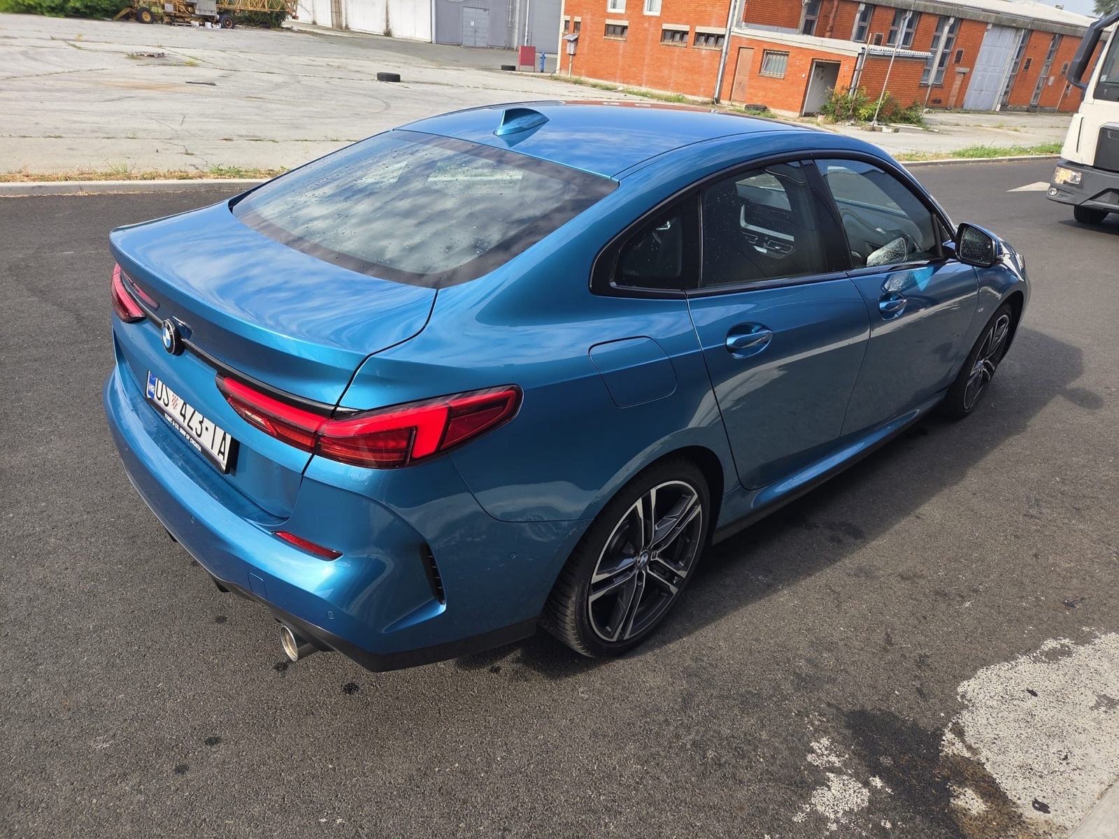 BMW 220D AUTOMATIK, M-PAKET,HUD,HARMAN/KARDON,KAMERA,ALCANTARA…, fotografija 5