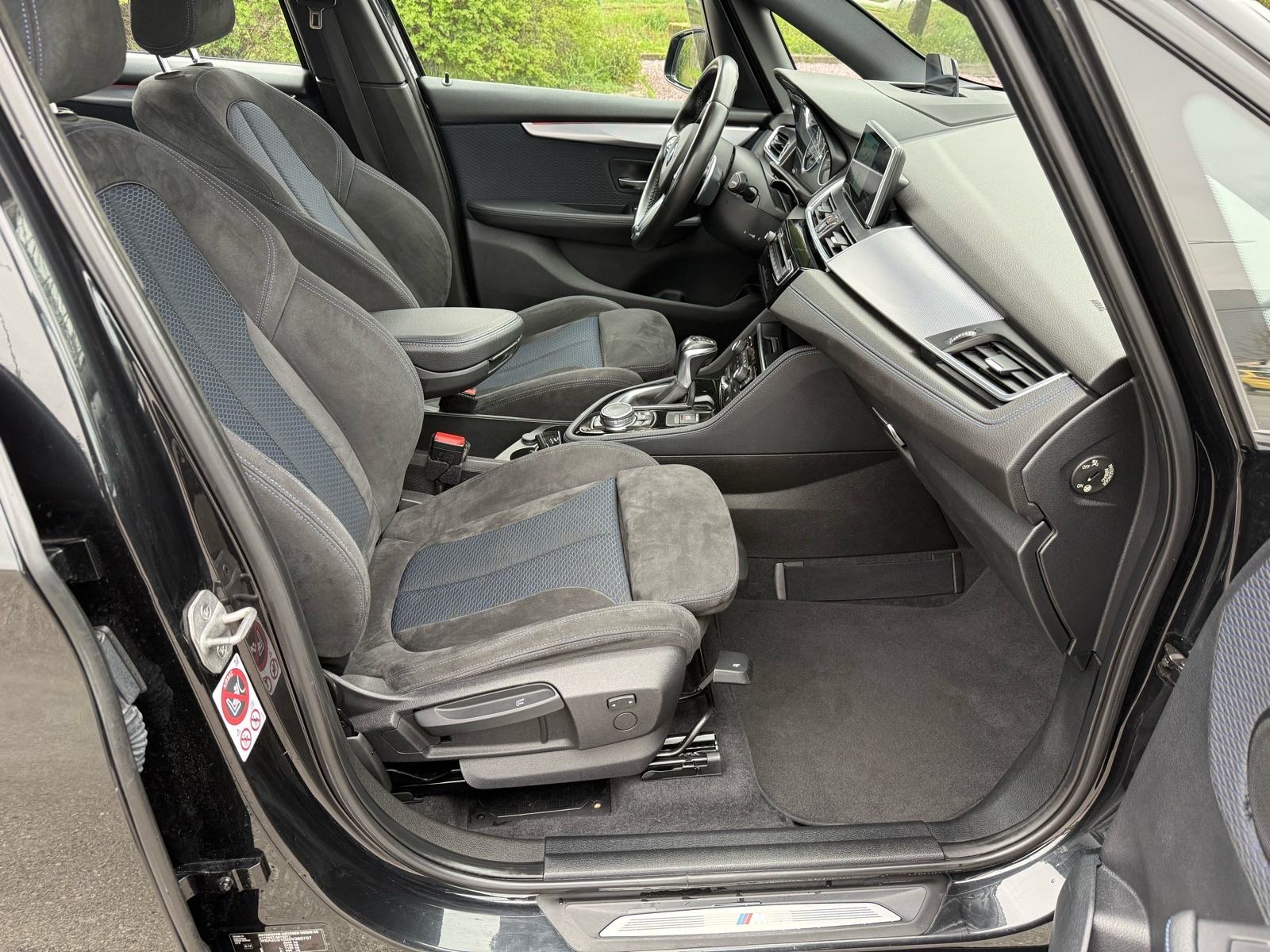 BMW 220d Xdrive M PAKET, AUTOMAT, NAVI, BIXENON, HUD, GRATIS REG, fotografija 19
