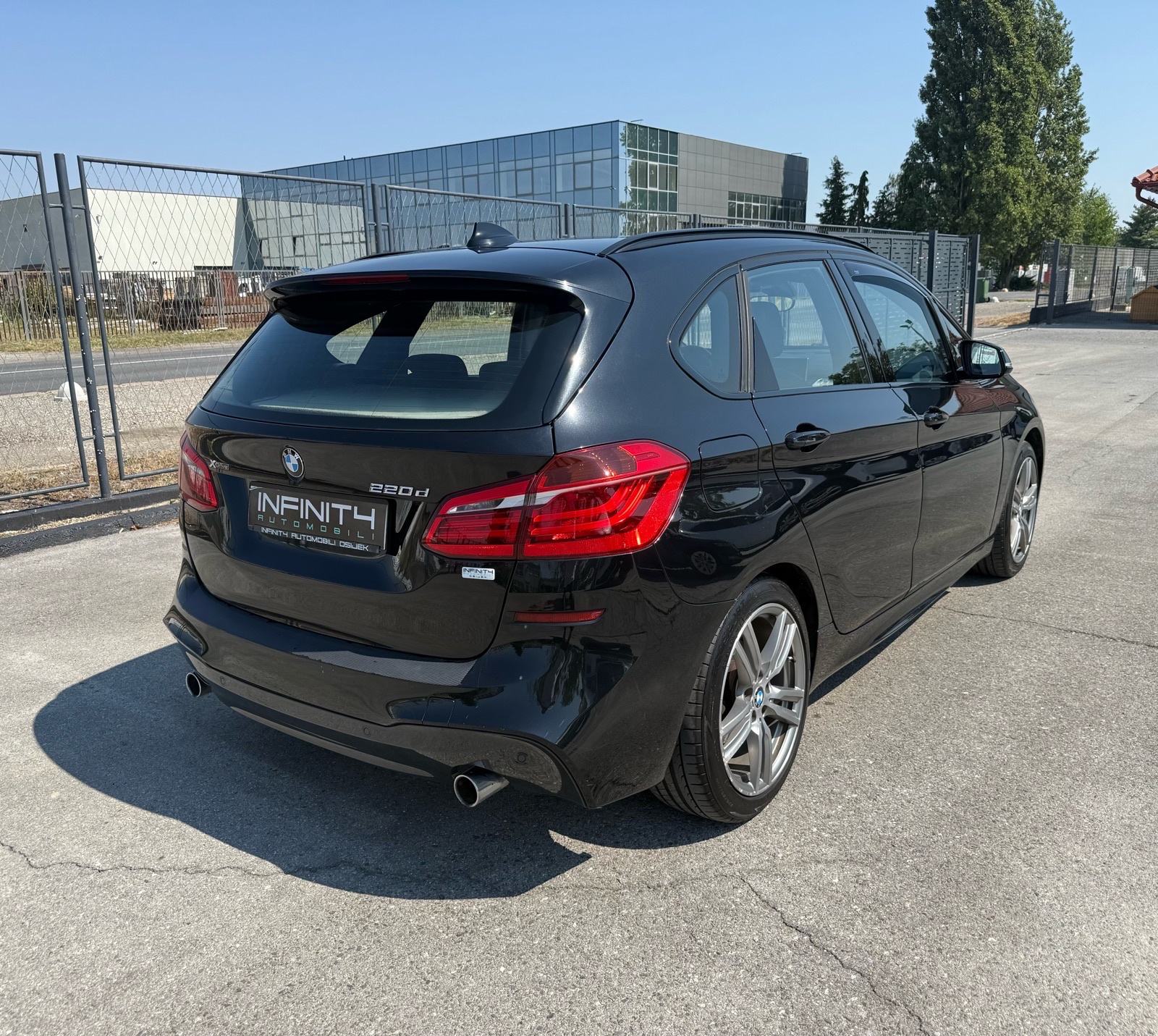 BMW 220d Xdrive M PAKET, AUTOMAT, NAVI, BIXENON, HUD, GRATIS REG, fotografija 7