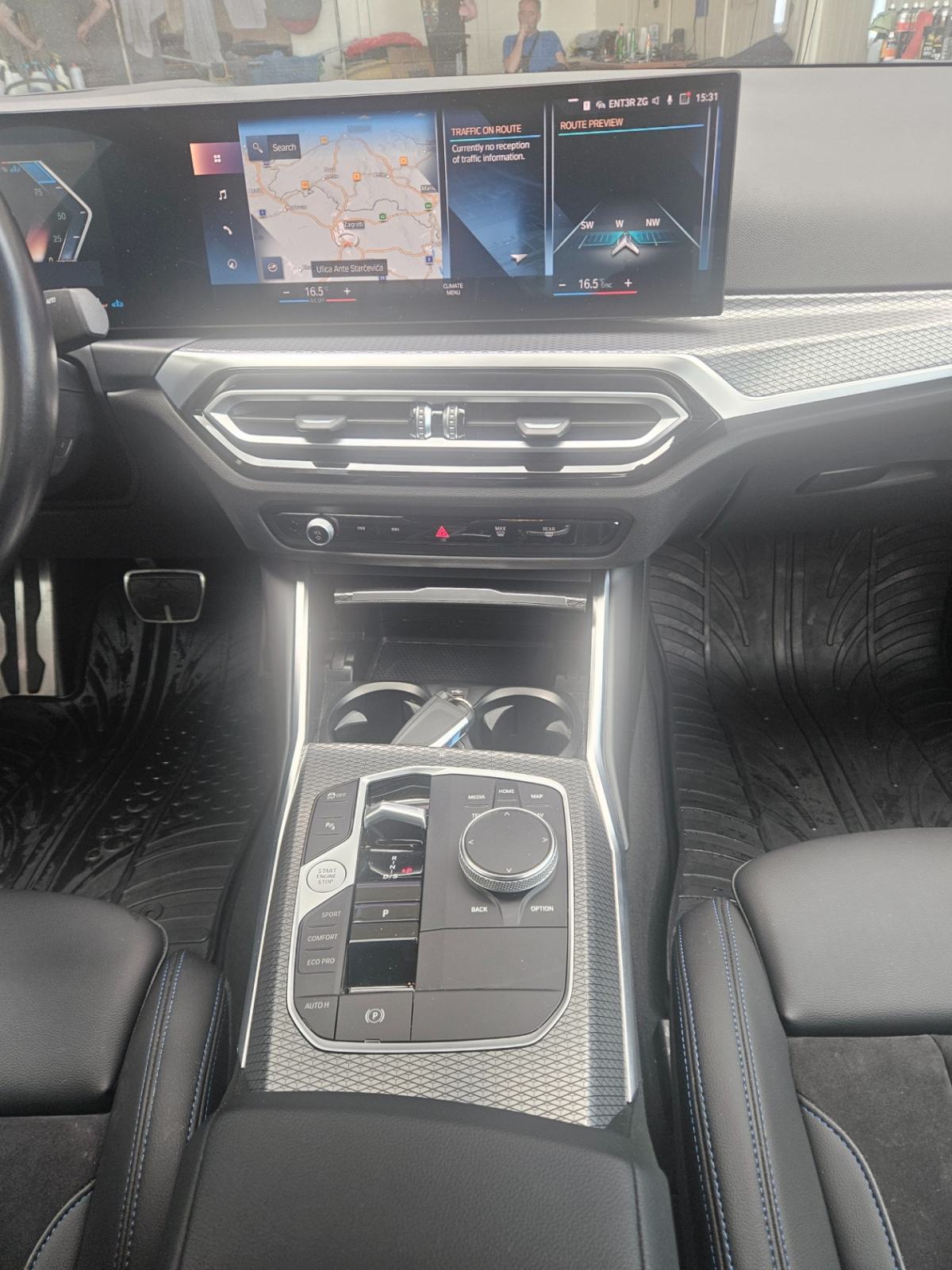 BMW 3 Series 320d xDrive Aut.25000 km,ODLIČNO STANJE!, fotografija 16
