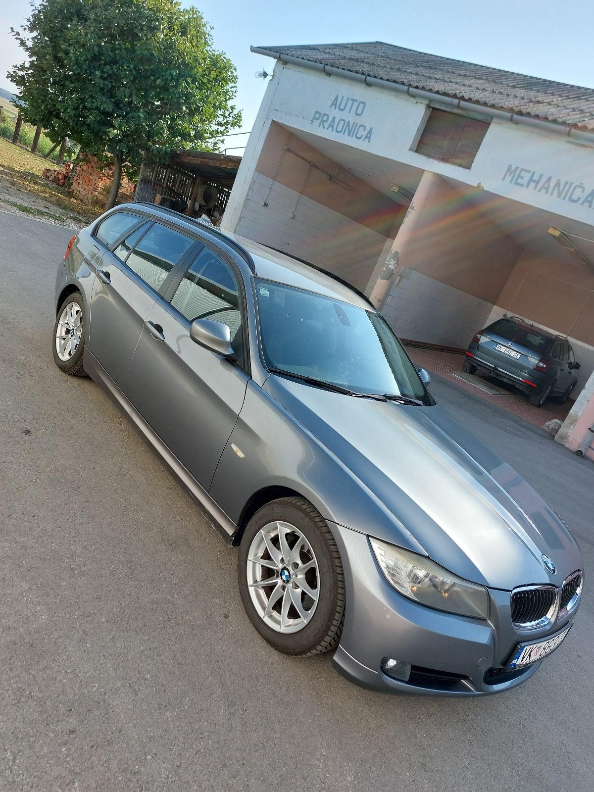BMW 316d, 2.0 motor, fotografija 6