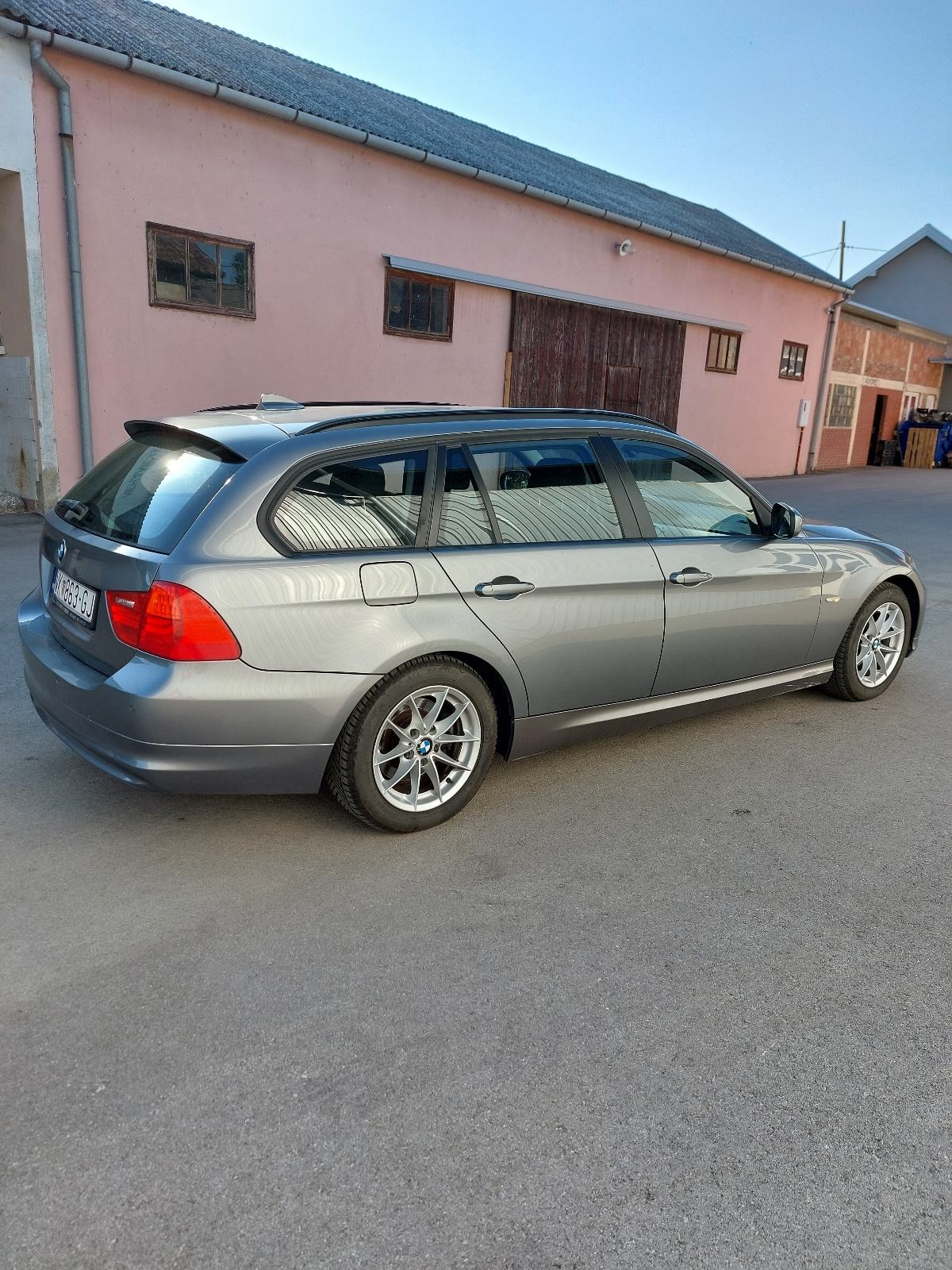 BMW 316d, 2.0 motor, fotografija 5