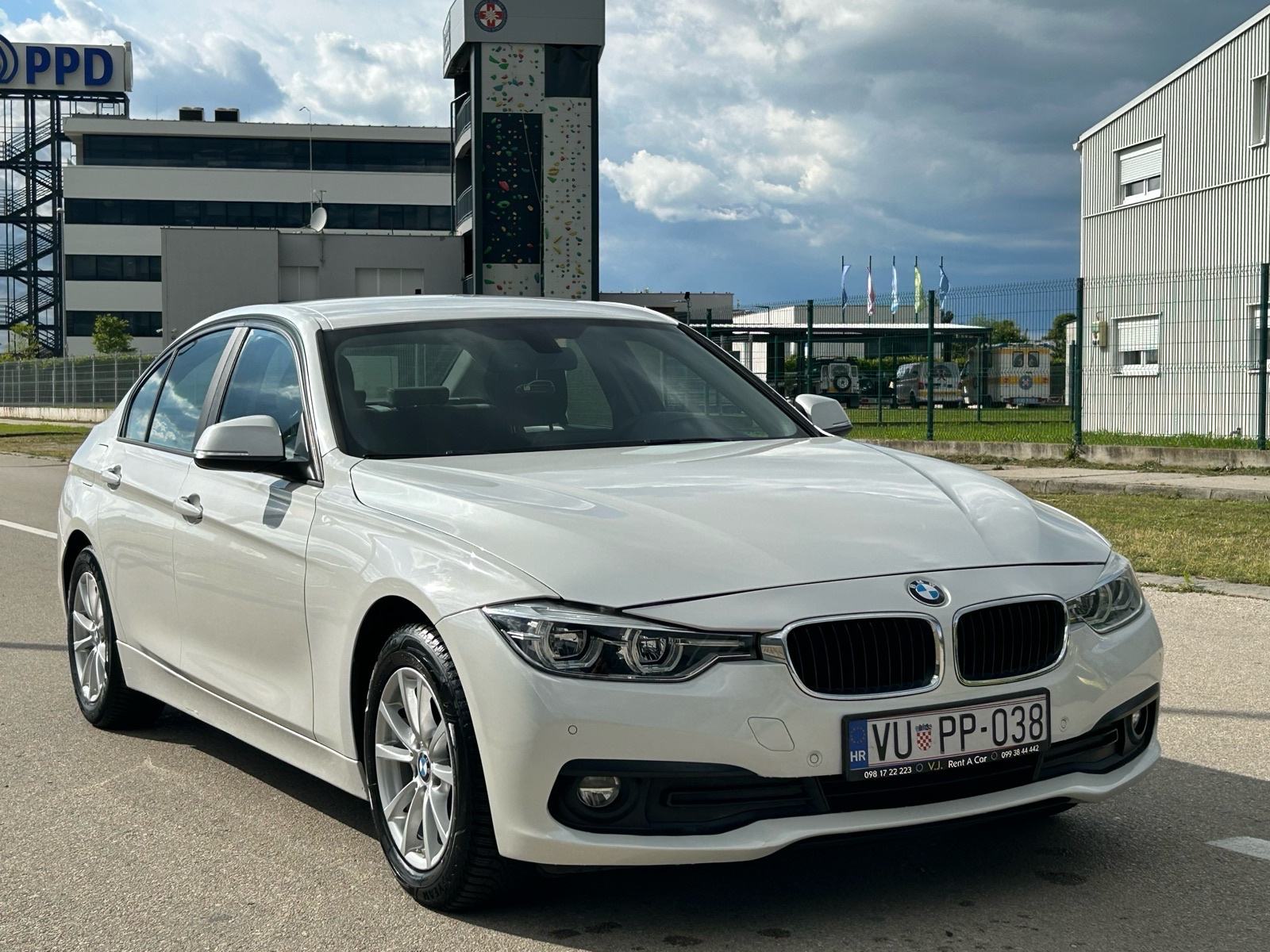 BMW 316d LCI AUTOMATIK JAMSTVO 12 MJ, fotografija 3