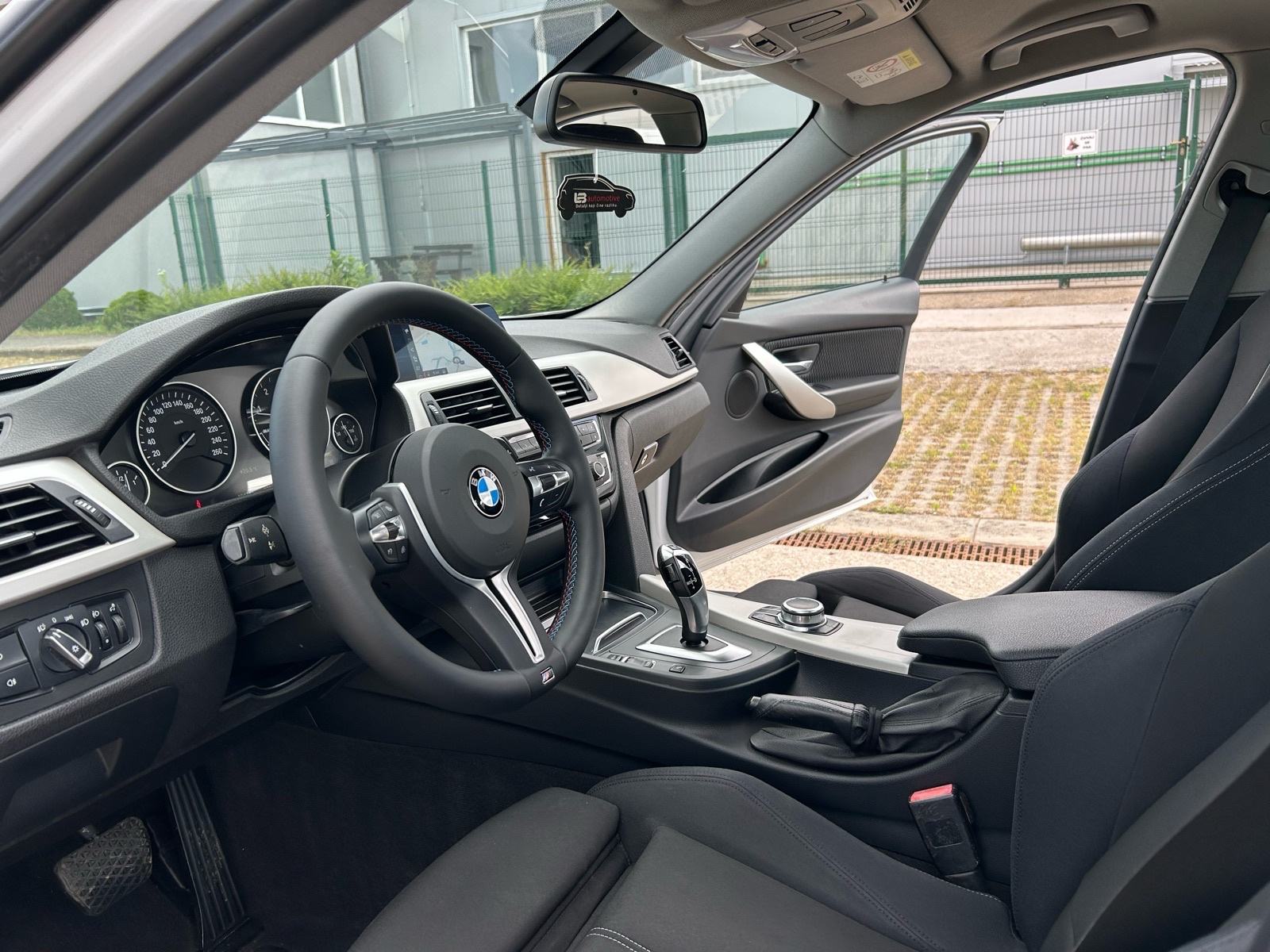 BMW 316d LCI AUTOMATIK JAMSTVO 12 MJ, fotografija 9