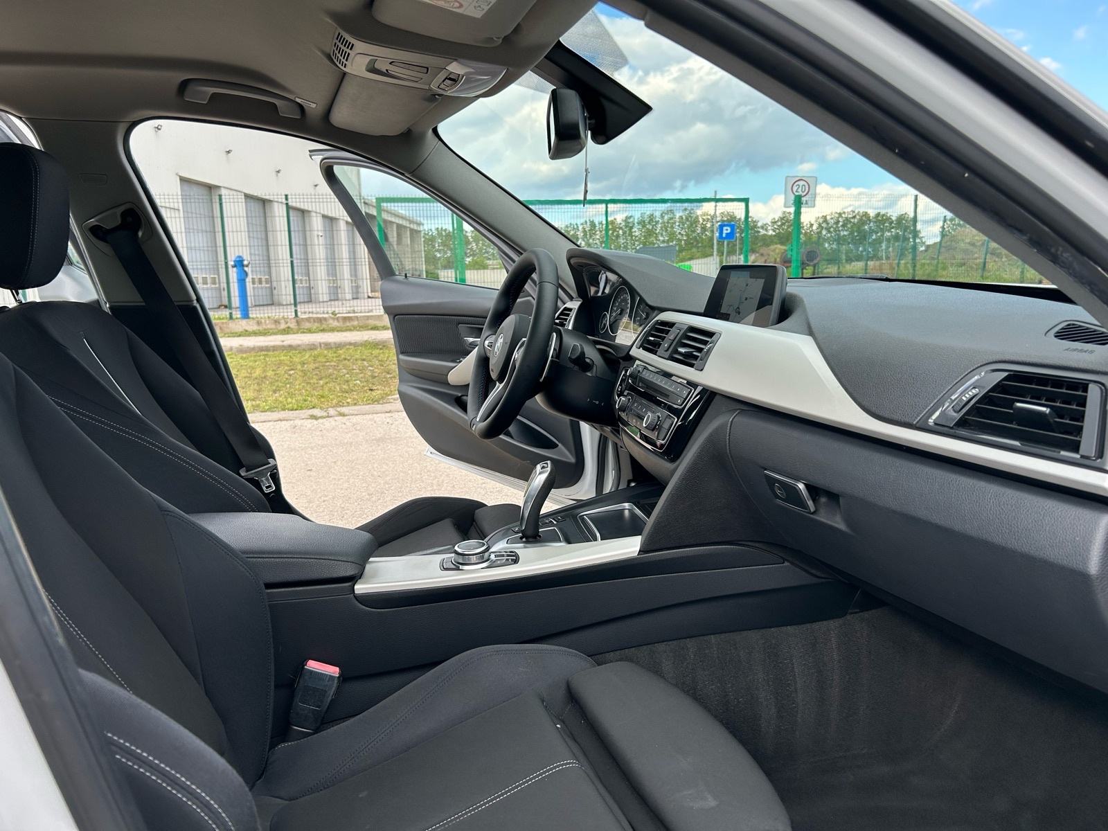 BMW 316d LCI AUTOMATIK JAMSTVO 12 MJ, fotografija 10