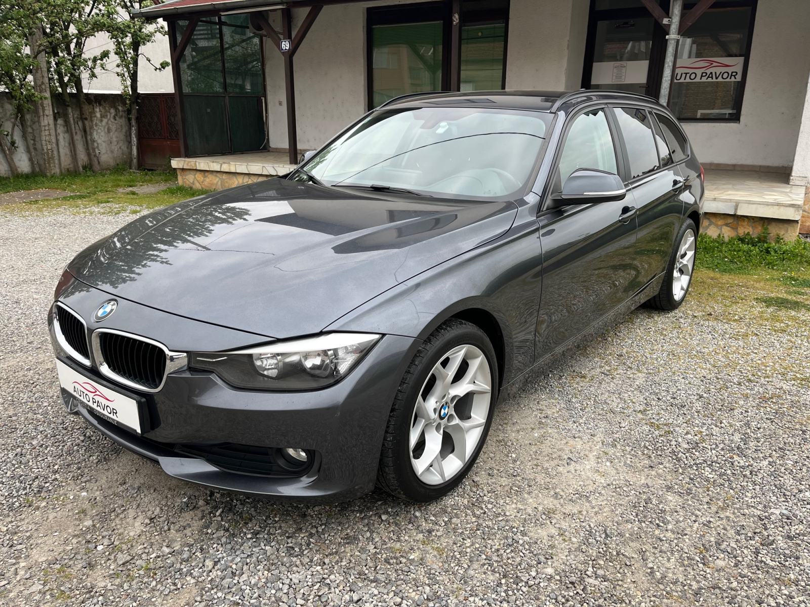BMW 316d Touring alu 18 aut.klima navi PDC reg do 03/2027, fotografija 1