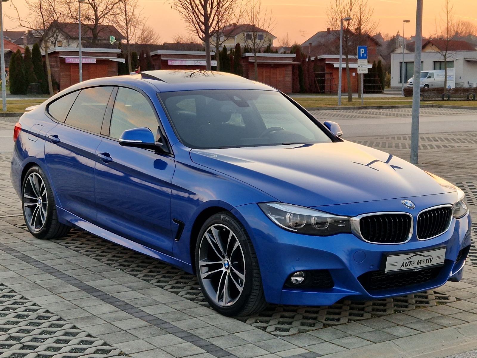 BMW 318 D GT M-SPORT - *SERVISNA KNJIGA+SERVIS-NOVE GUME-REG.03/2027.*, fotografija 4